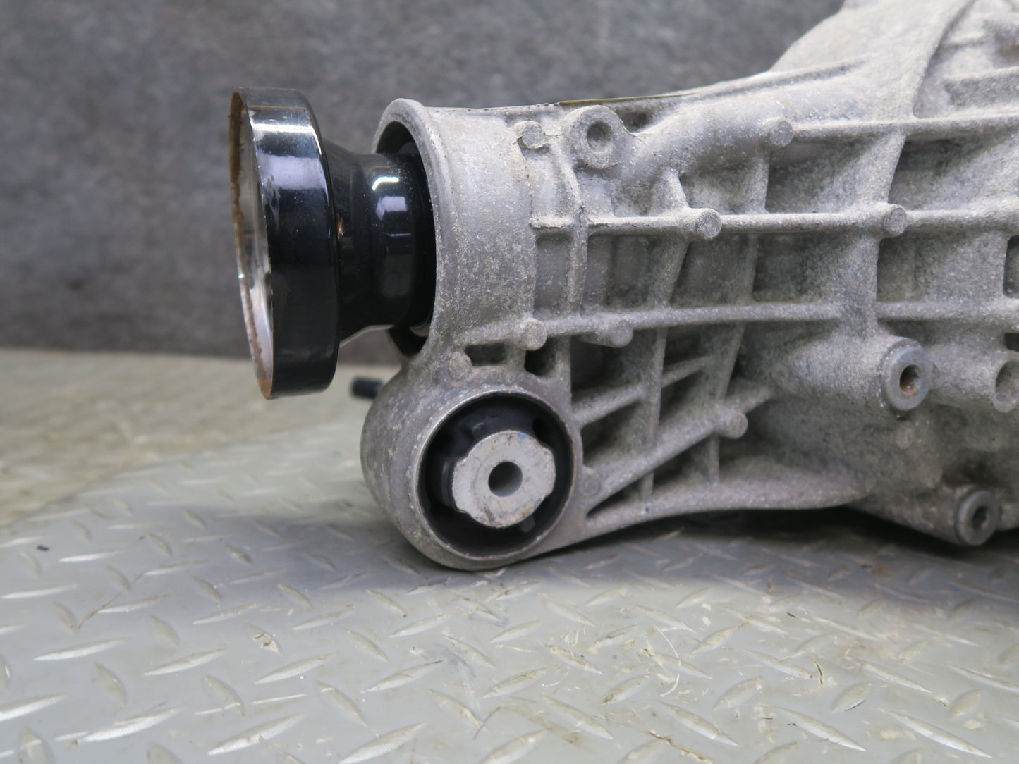 2017-2019 Mercedes X166 GLS450 Front Differential Axle Carrier 3.27 Ratio