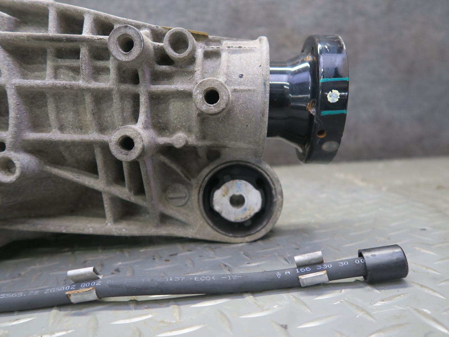 2017-2019 Mercedes X166 GLS450 Front Differential Axle Carrier 3.27 Ratio