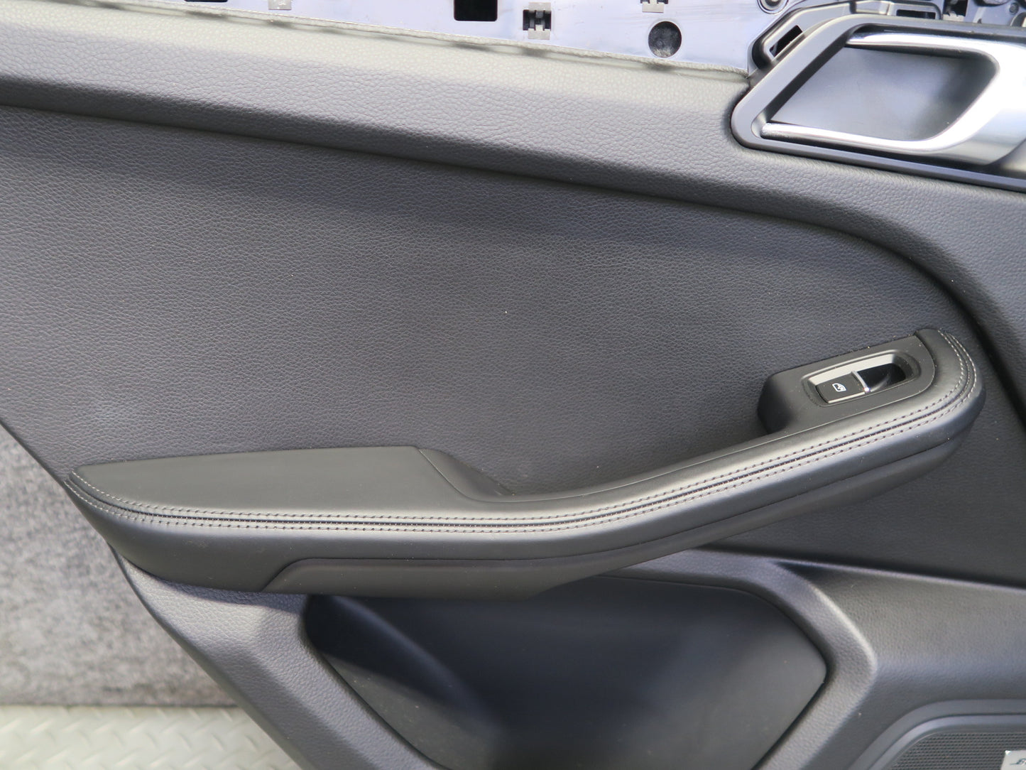 2015-2018 Porsche Macan Rear Left & Right Door Trim Cover Panel Black Set of 2