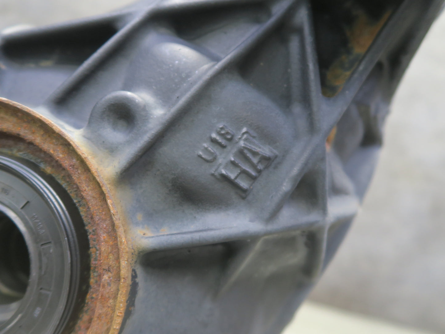 2017-2019 Mercedes X166 GLS450 Rear Differential Axle Carrier 3.27 Ratio