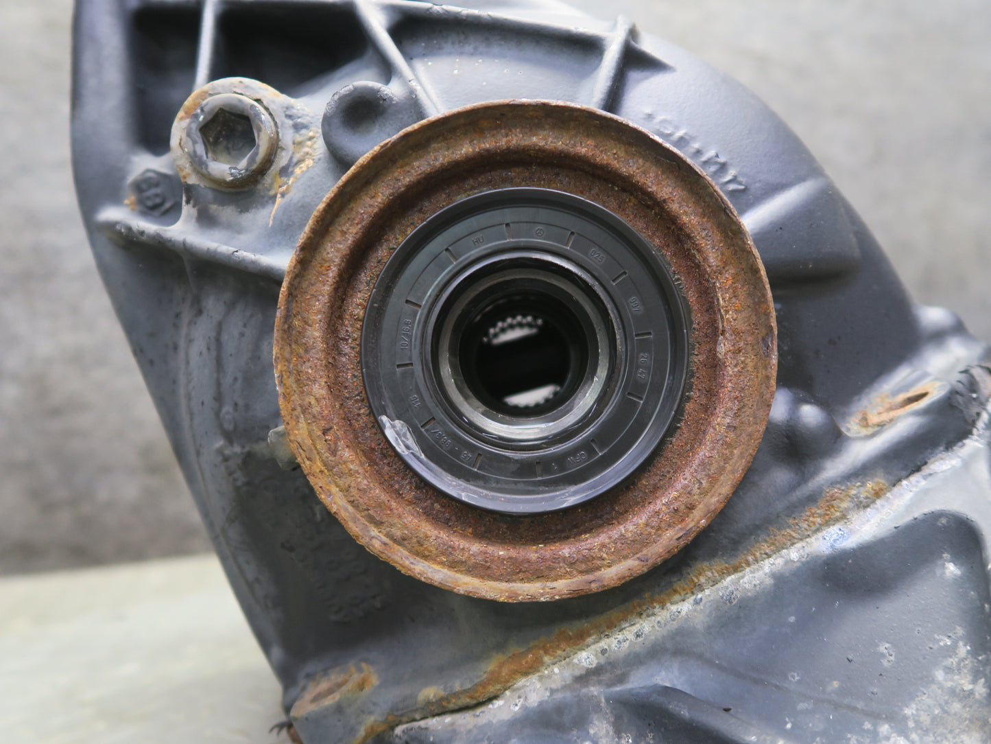 2017-2019 Mercedes X166 GLS450 Rear Differential Axle Carrier 3.27 Ratio