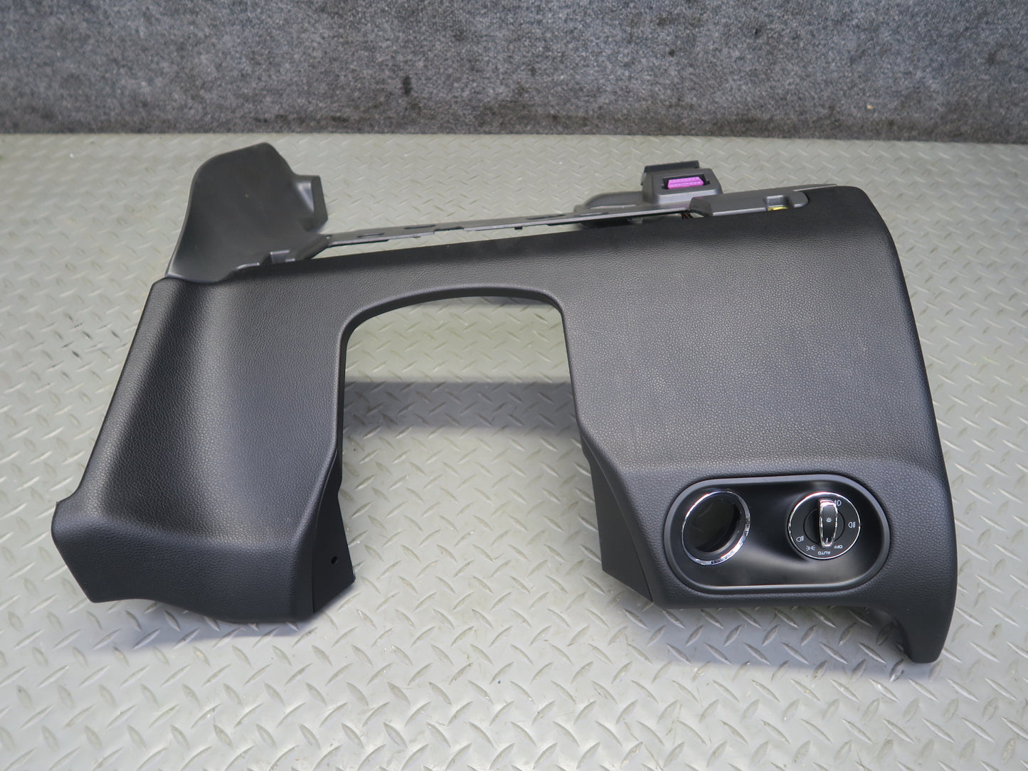 2015-2018 Porsche Macan Dash Front Left Lower Knee Trim Cover w Headlight Switch
