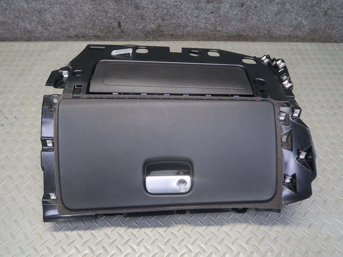 2015-2018 Porsche Macan Dash Front Right Glove Box Compartment Storage Black