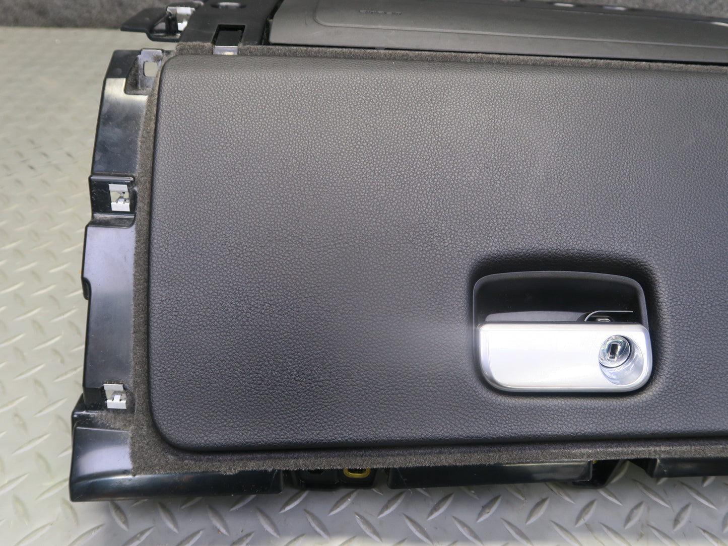 2015-2018 Porsche Macan Dash Front Right Glove Box Compartment Storage Black