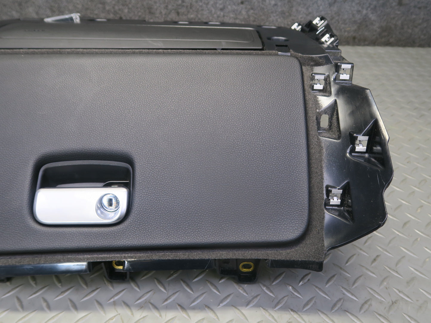2015-2018 Porsche Macan Dash Front Right Glove Box Compartment Storage Black