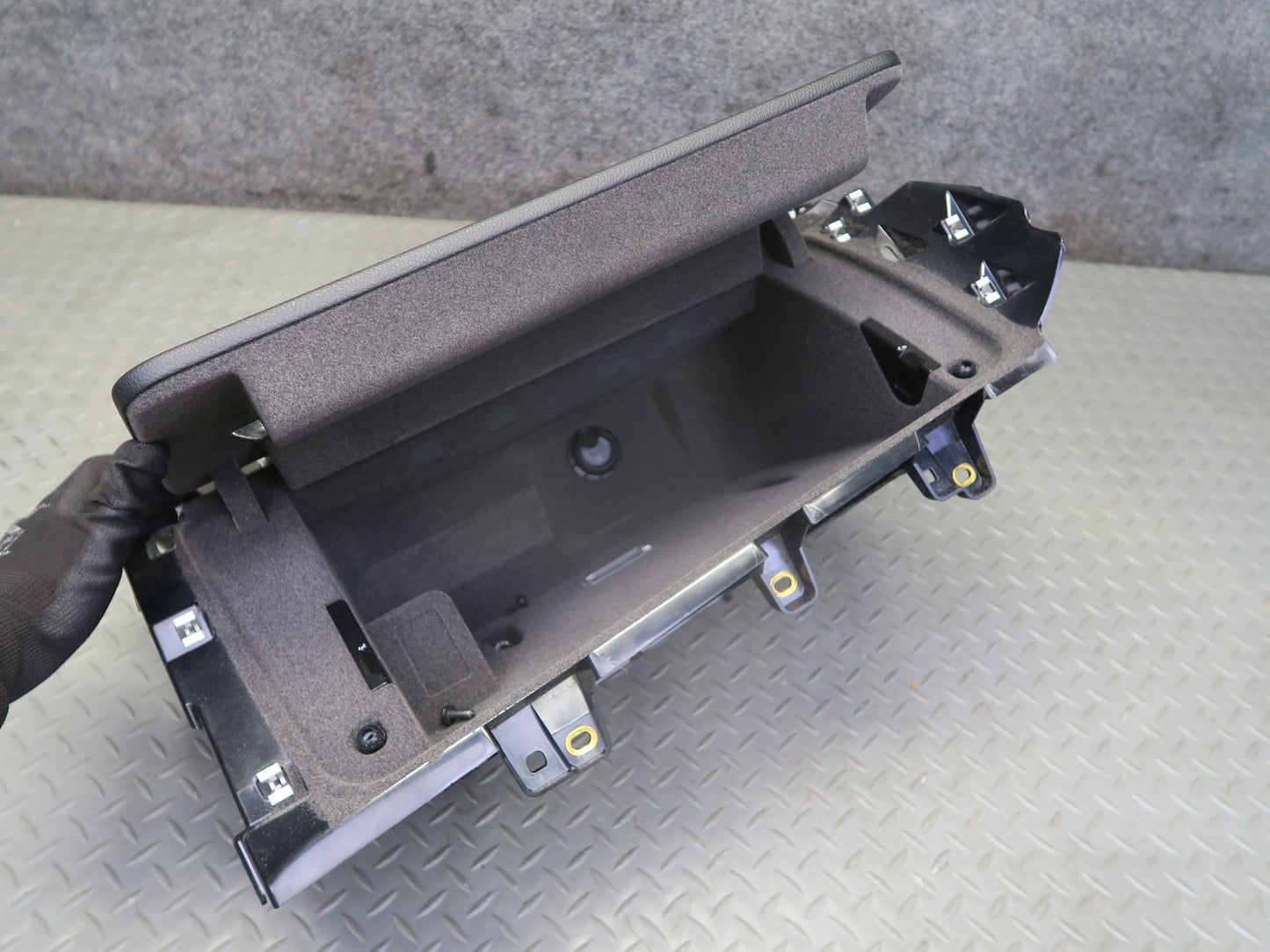 2015-2018 Porsche Macan Dash Front Right Glove Box Compartment Storage Black