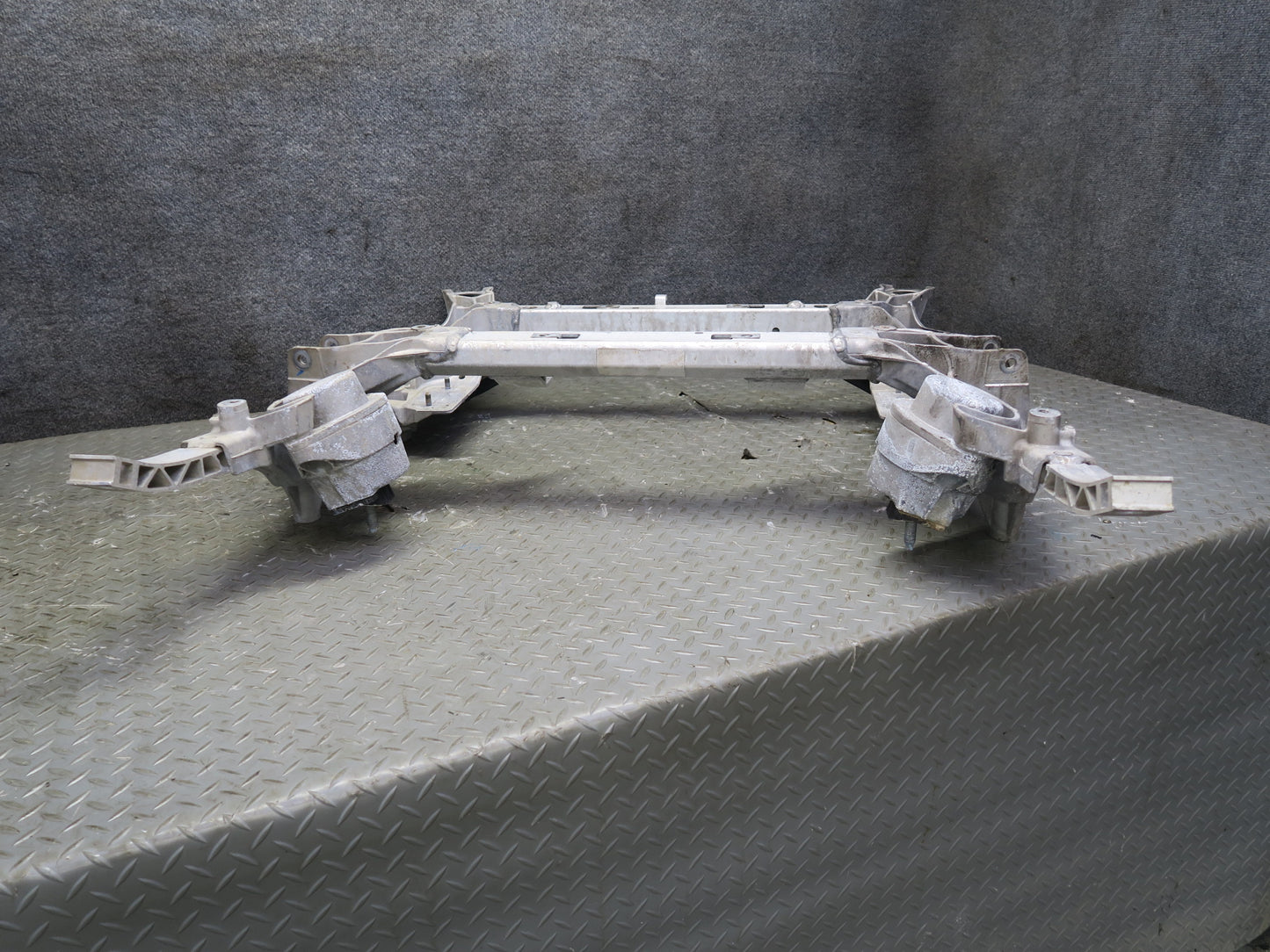 16-24 Chevrolet Camaro SS LT1 6.2L Front Suspension Crossmember Subframe OEM
