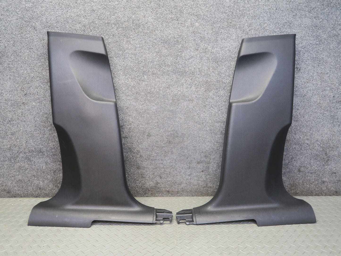 2015-2018 Porsche Macan Interior B Pillar Lower Trim Cover Panel Black Set of 2