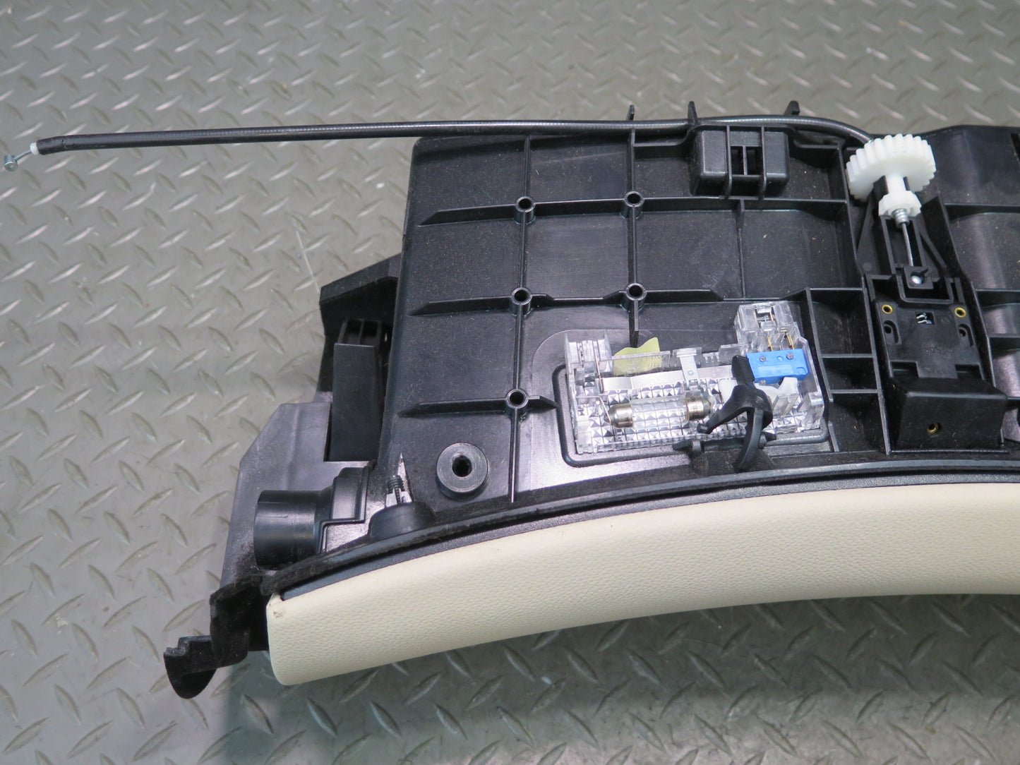 07-12 Mercedes R230 Sl-class Right Side Dash Glove Box Compartment Storage OEM