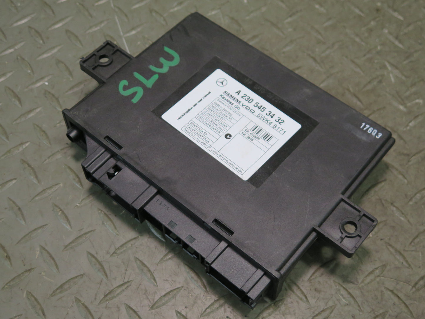 07-08 Mercedes R230 Sl-class Keyless GO Entry Control Module 2305453432 OEM