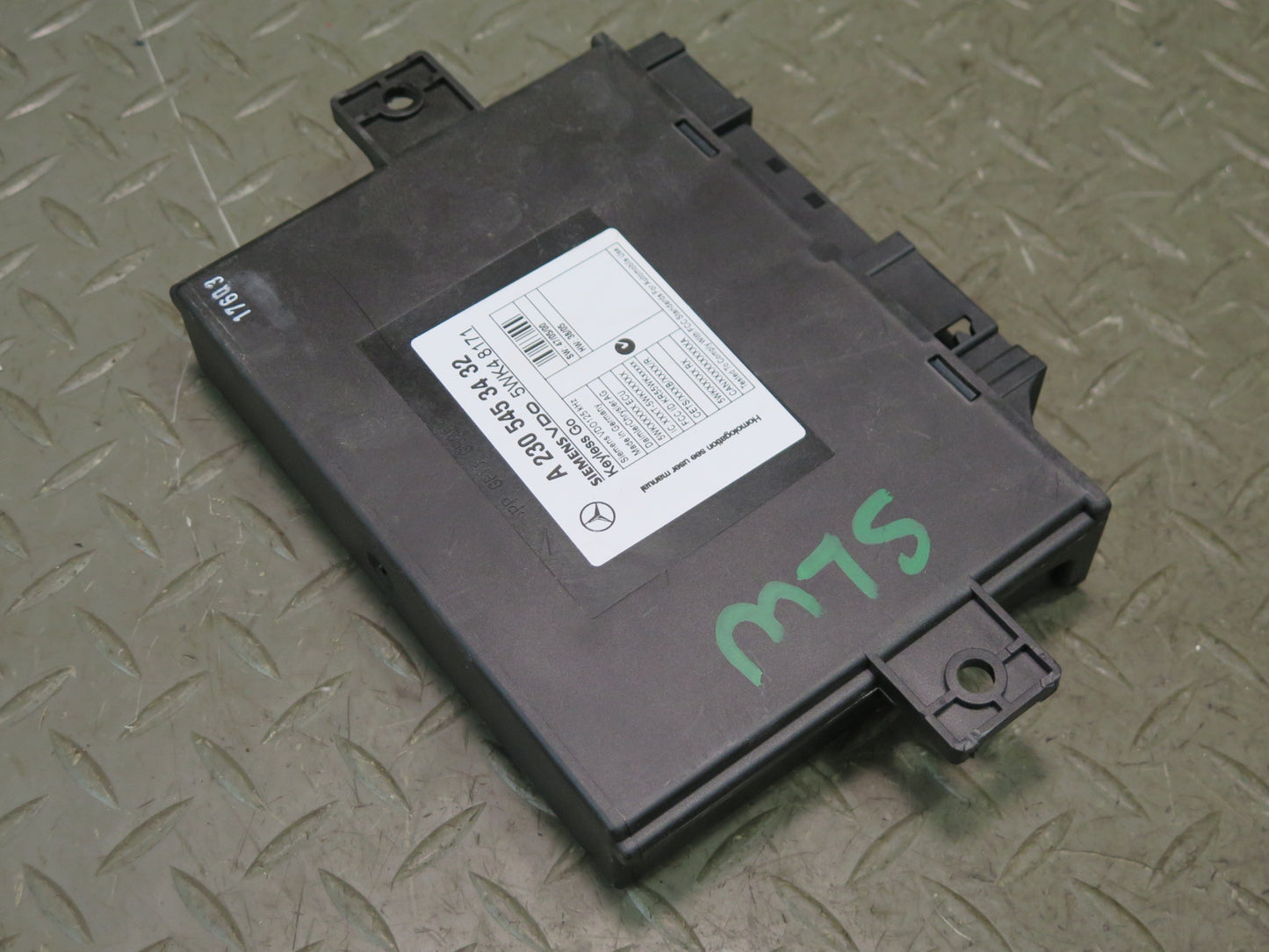 07-08 Mercedes R230 Sl-class Keyless GO Entry Control Module 2305453432 OEM