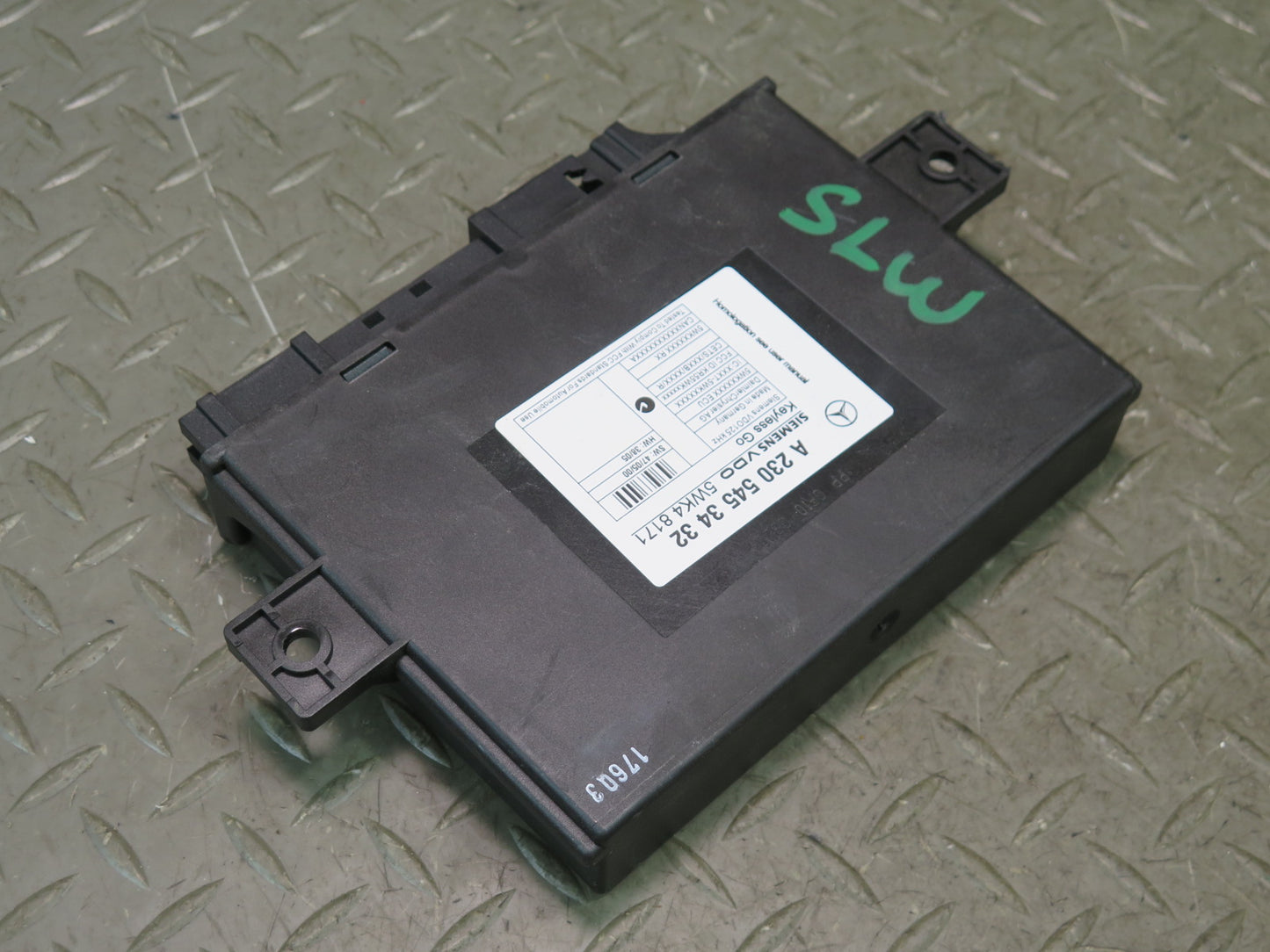 07-08 Mercedes R230 Sl-class Keyless GO Entry Control Module 2305453432 OEM