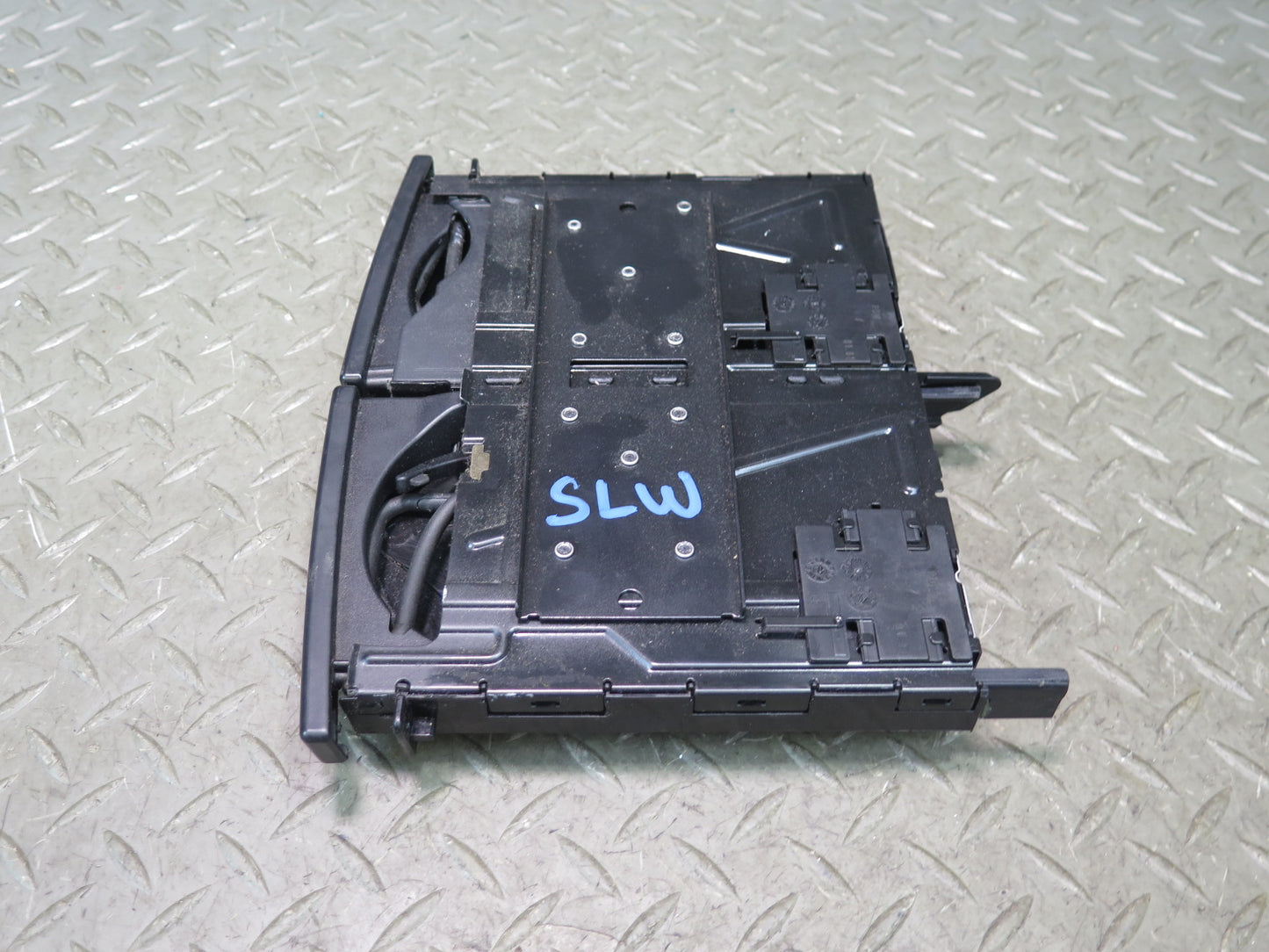 05-12 Mercedes R230 Sl-class Center Console Dash CUP Holder 2306806150 OEM