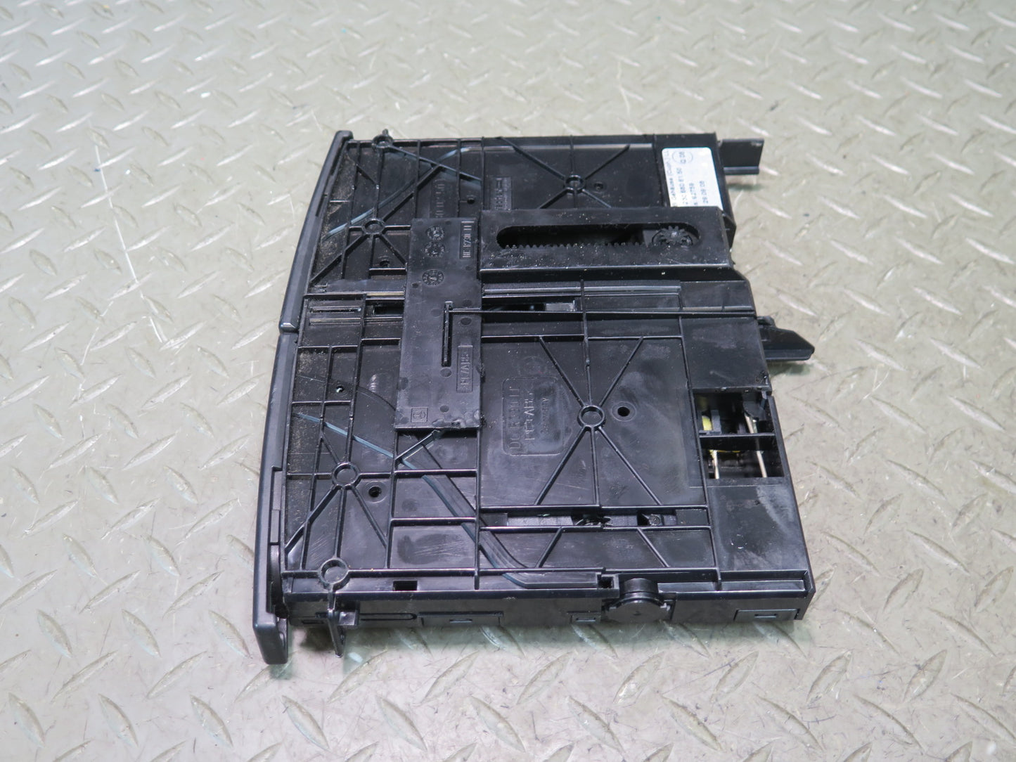 05-12 Mercedes R230 Sl-class Center Console Dash CUP Holder 2306806150 OEM