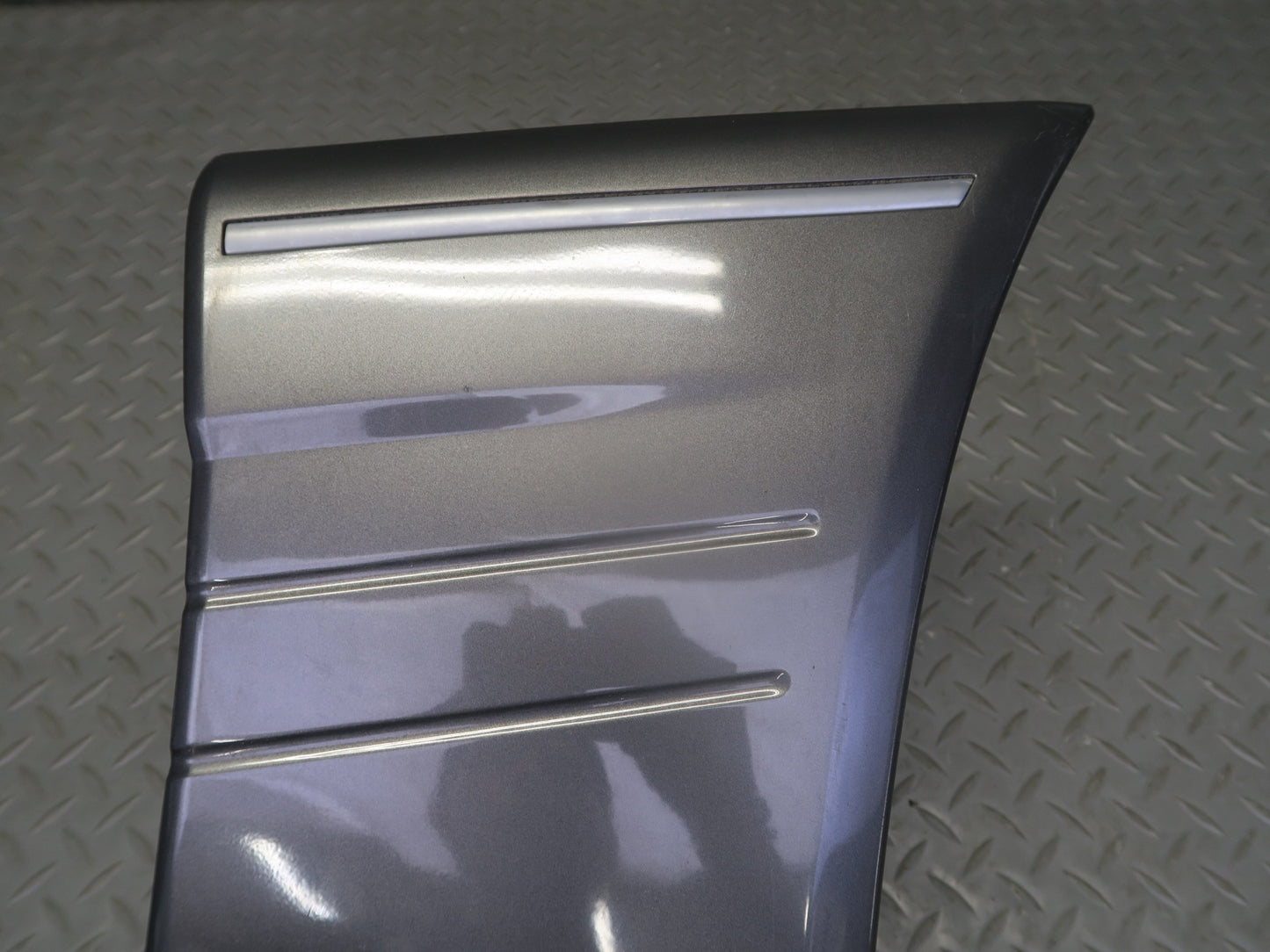 1998-2002 Lexus J100 LX470 Front Right Pass Side Fender Molding Panel Trim