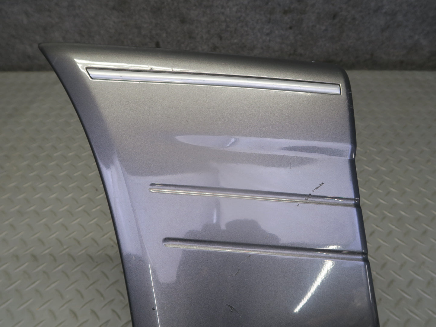 1998-2002 Lexus J100 LX470 Front Left Driver Side Fender Molding Panel Trim