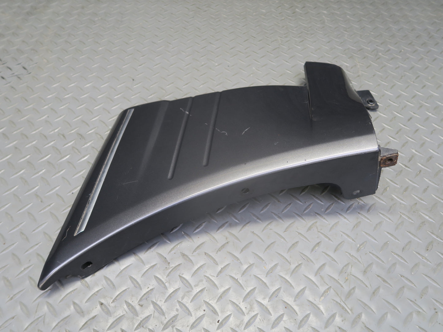 1998-2002 Lexus J100 LX470 Front Left Driver Side Fender Molding Panel Trim