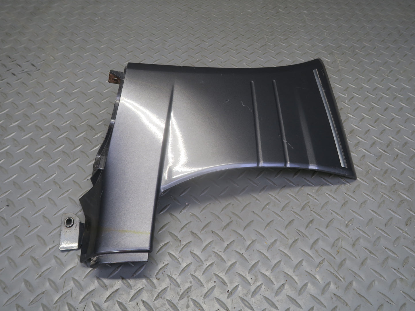 1998-2002 Lexus J100 LX470 Front Left Driver Side Fender Molding Panel Trim