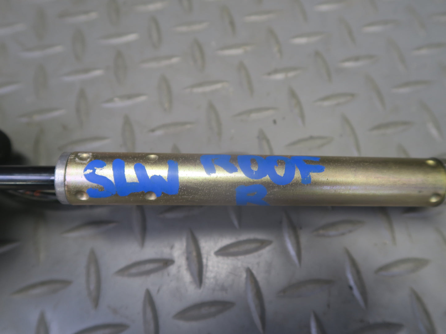 03-12 Mercedes R230 SL550 Convertible Right TOP Roof Hydraulic Cylinder OEM