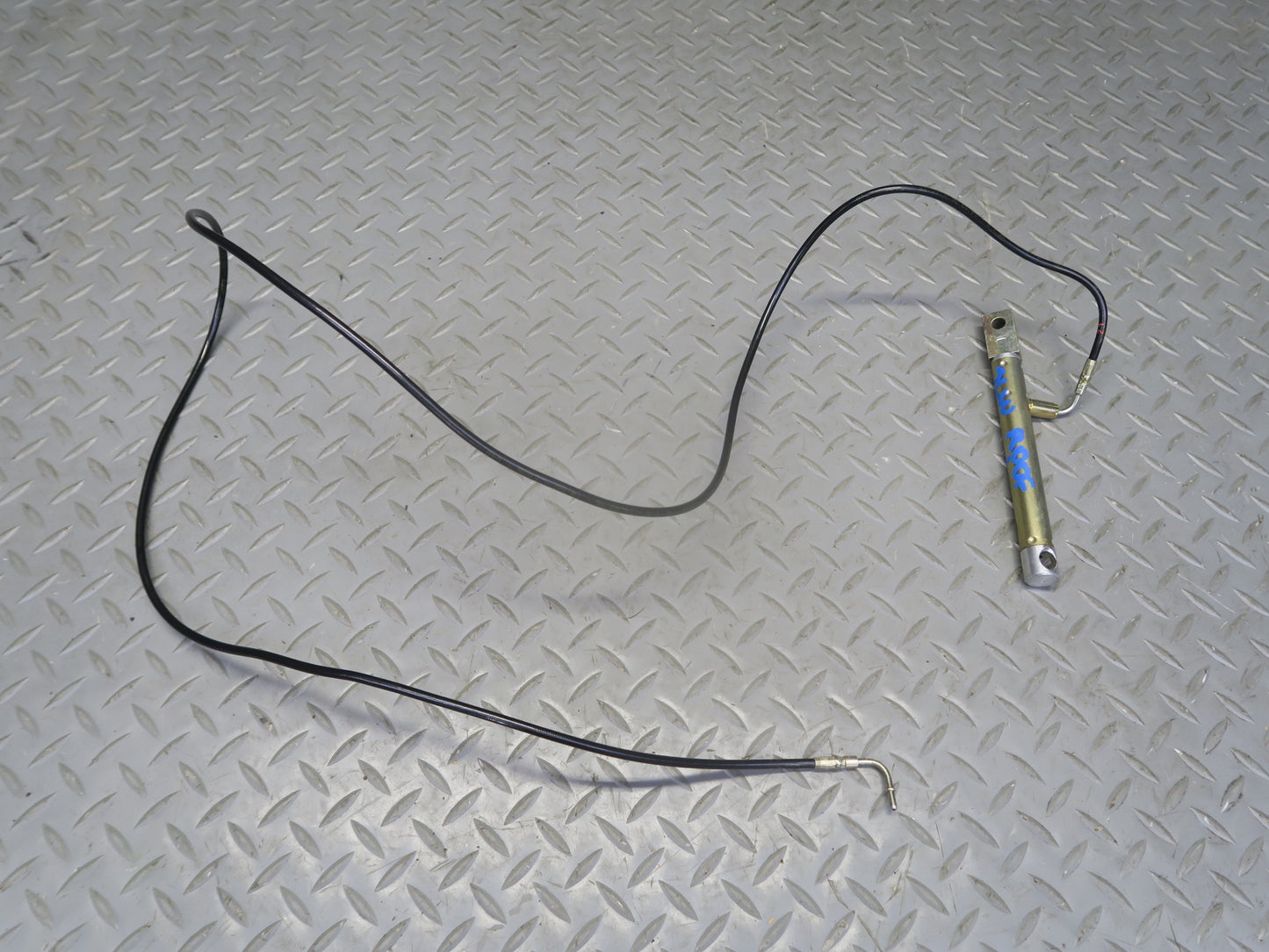 03-12 Mercedes R230 SL550 Convertible Left TOP Roof Hydraulic Cylinder OEM