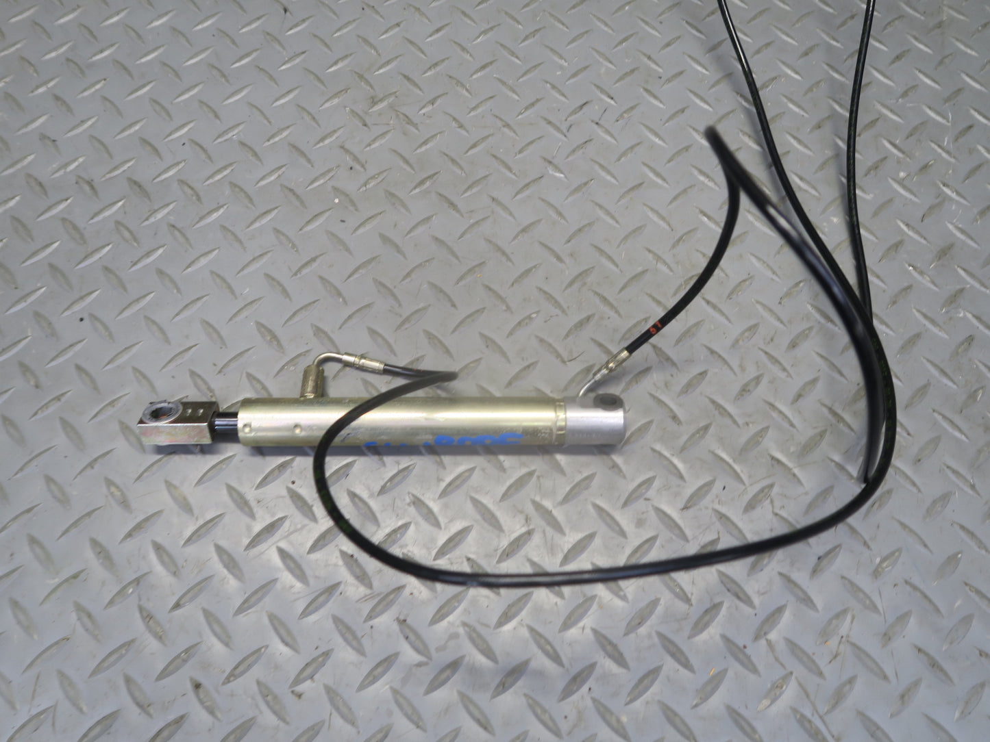 03-12 Mercedes R230 SL550 Convertible Left TOP Roof Hydraulic Cylinder OEM