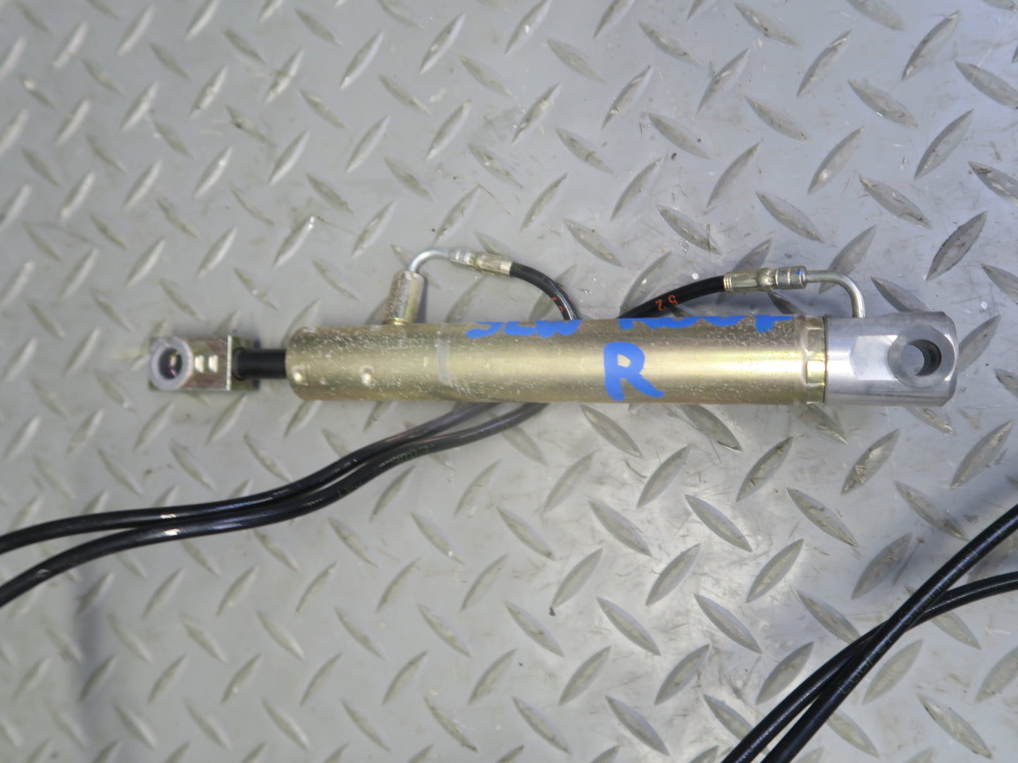 03-12 Mercedes R230 SL500 Convertible Right TOP Roof Hydraulic Cylinder OEM