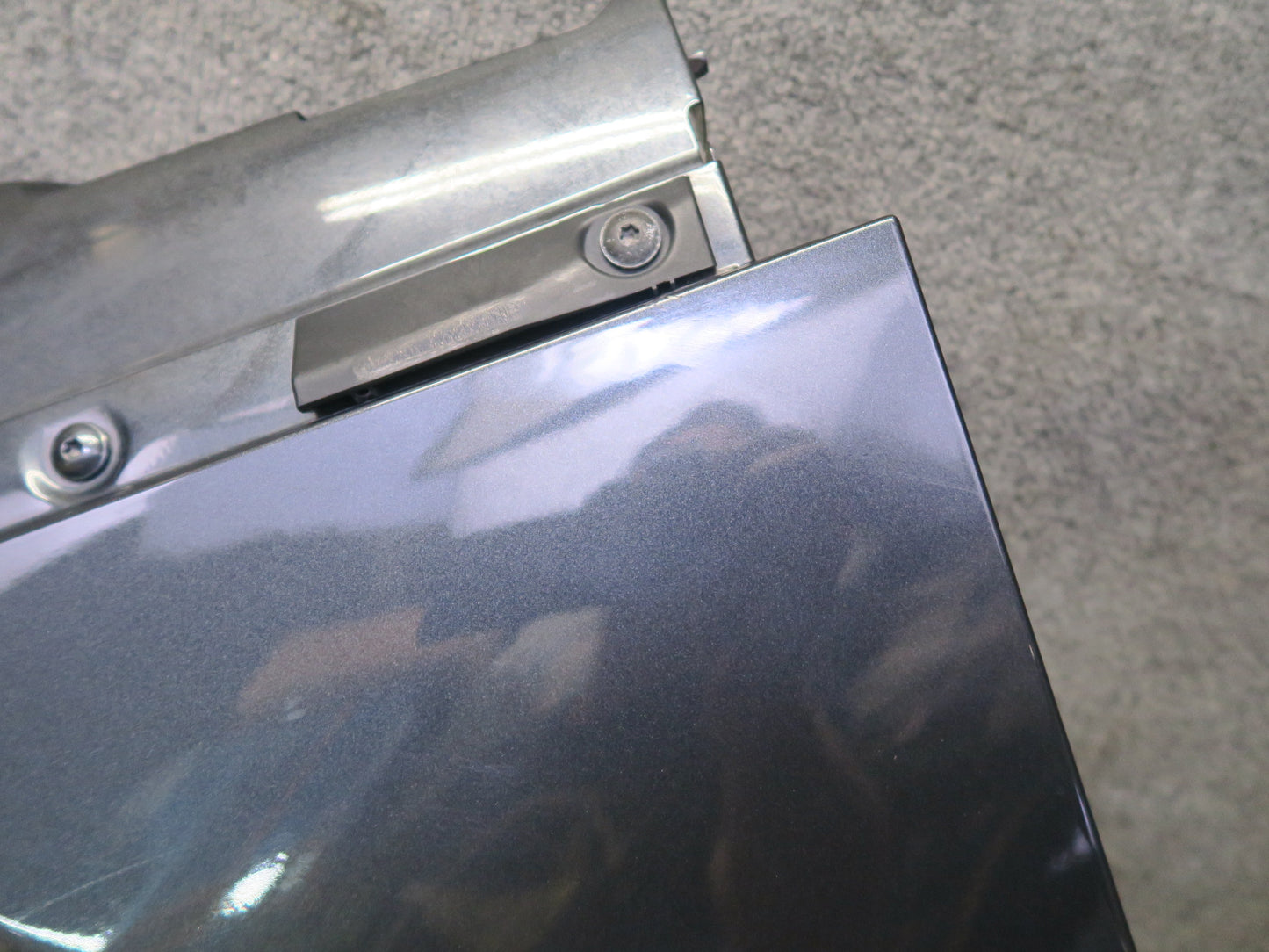 2015-2025 Porsche Macan Front Left Side Fender Shell Panel Cover Volcano Gray