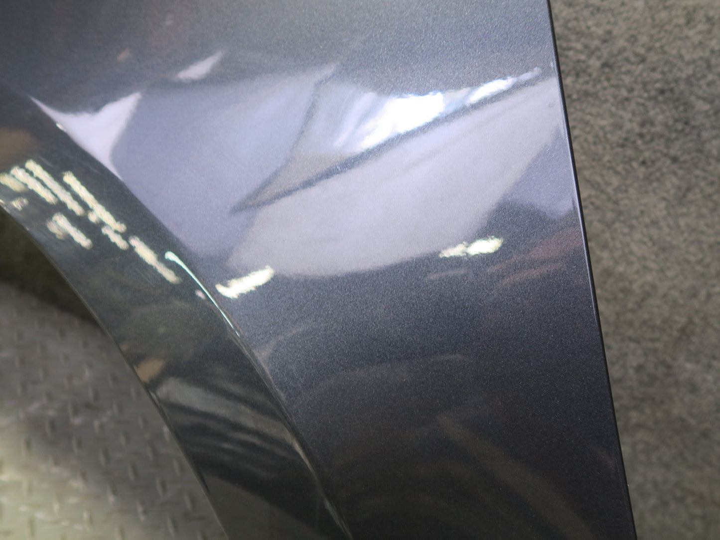 2015-2025 Porsche Macan Front Left Side Fender Shell Panel Cover Volcano Gray