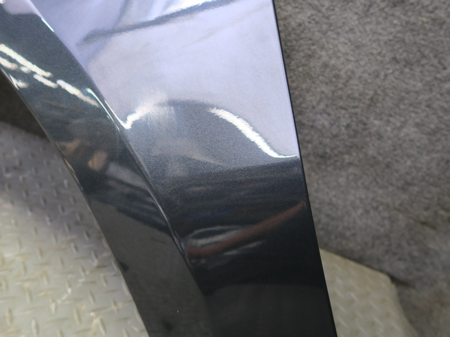 2015-2025 Porsche Macan Front Left Side Fender Shell Panel Cover Volcano Gray