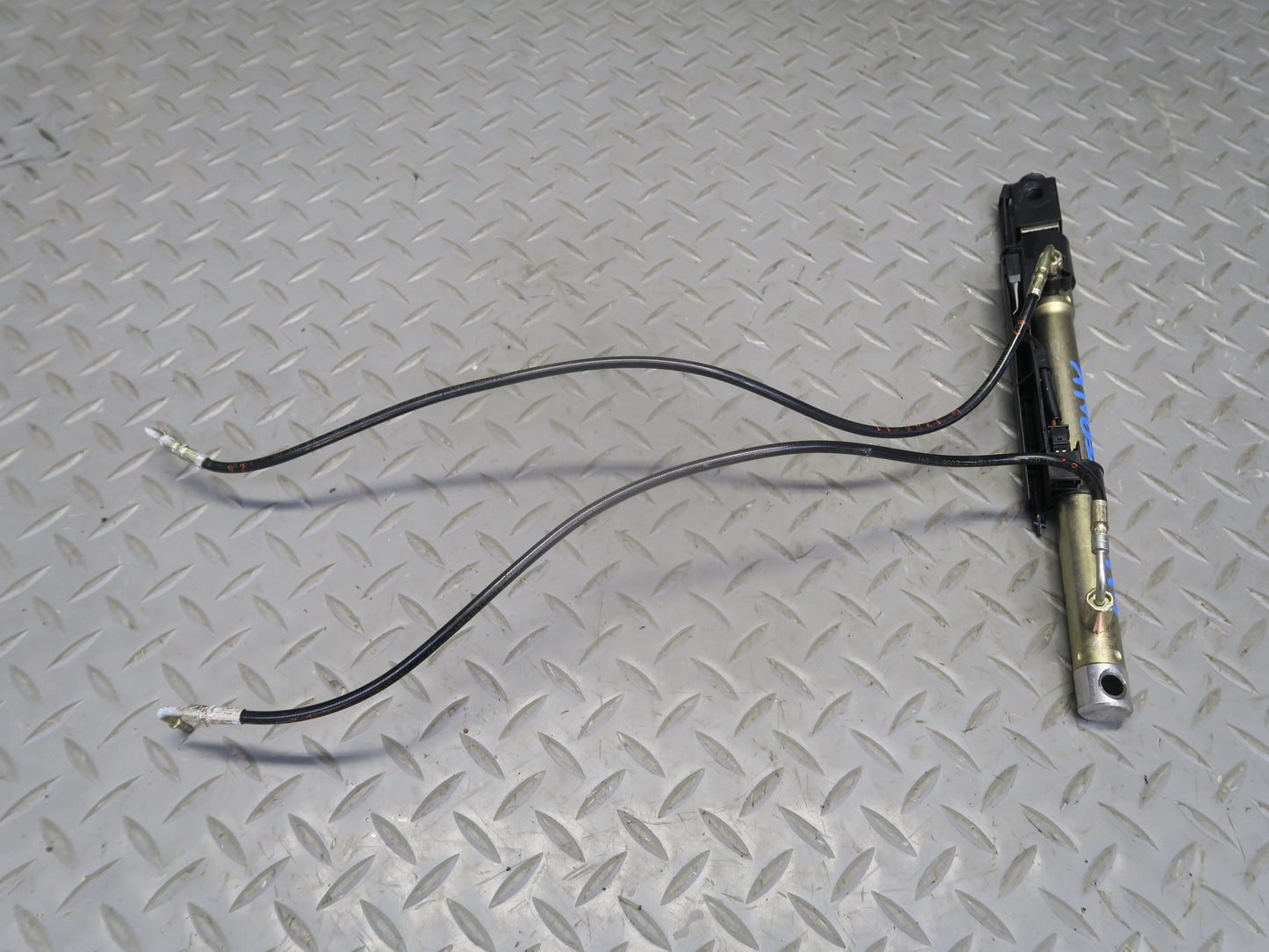 03-12 Mercedes R230 SL Convertible Left Trunk Lid Drive Cylinder Support OEM