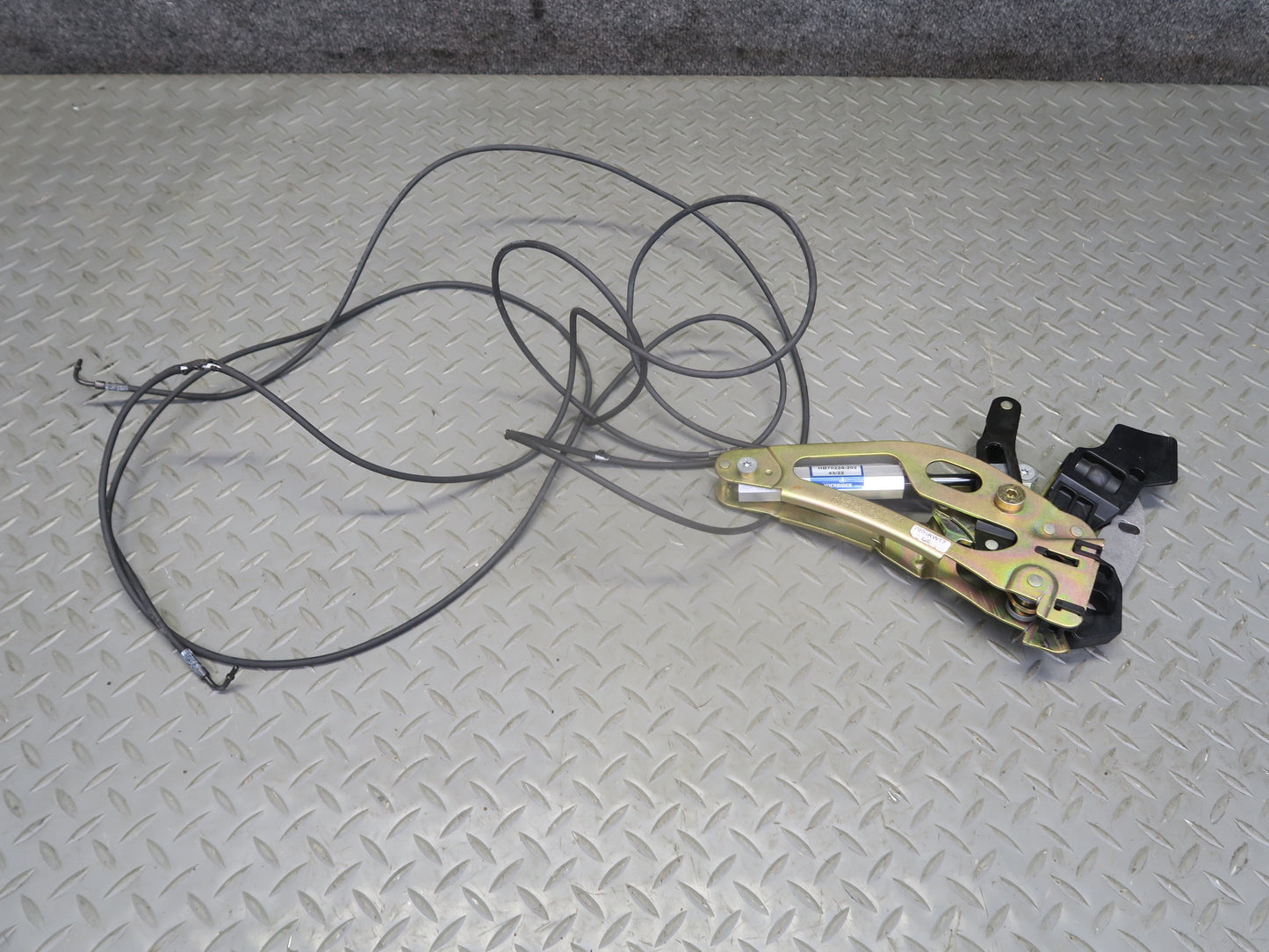 03-12 Mercedes R230 Sl-class Rear Right Trunk Lock Frame Cylinder 2307901471 OEM