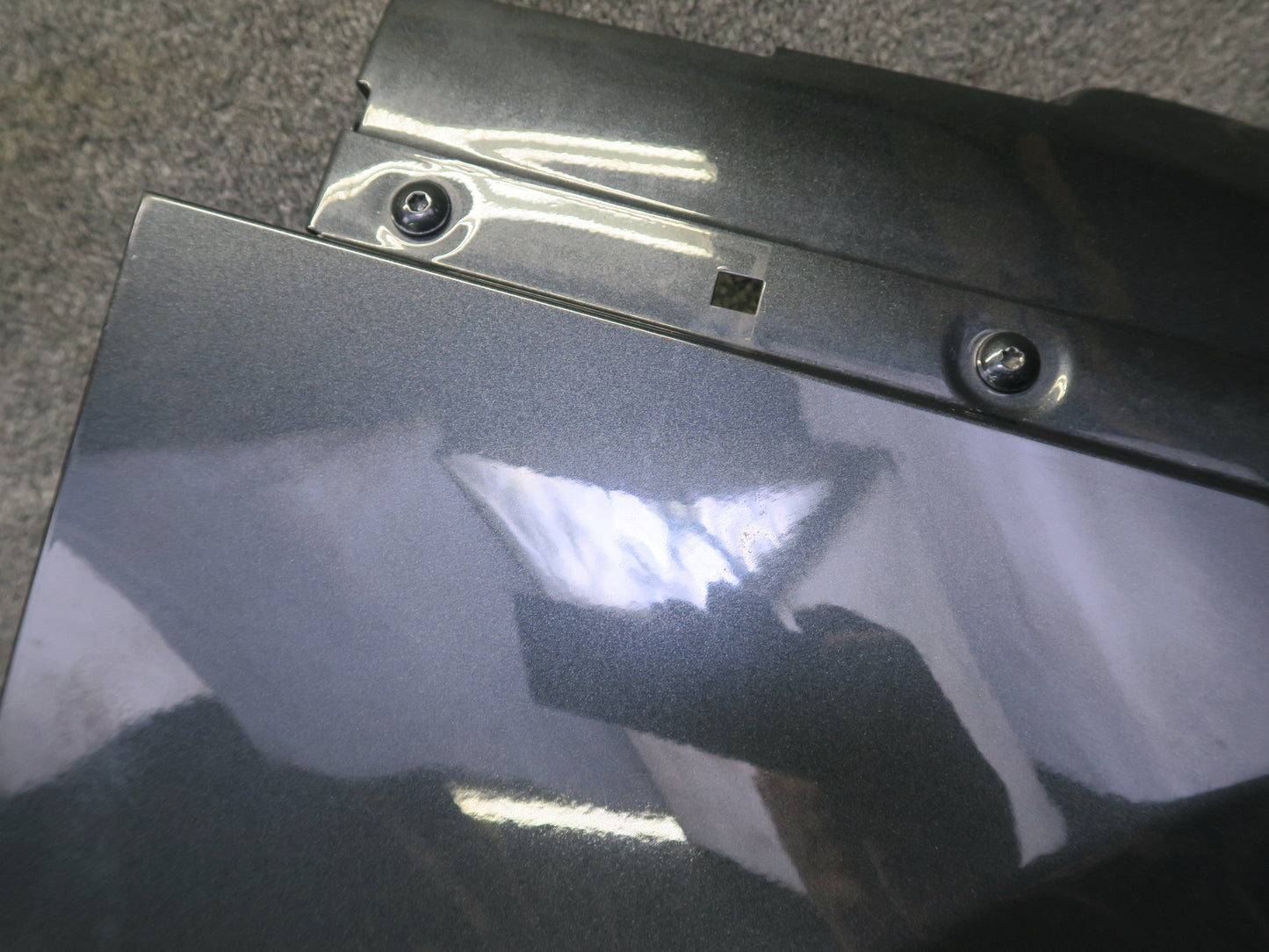 2015-2025 Porsche Macan Front Right Side Fender Shell Panel Cover Volcano Gray