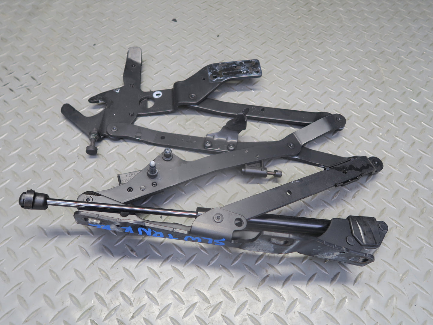07-12 Mercedes R230 Sl-class Rear Trunk Lid Left & Right Hinge w Support Set OEM