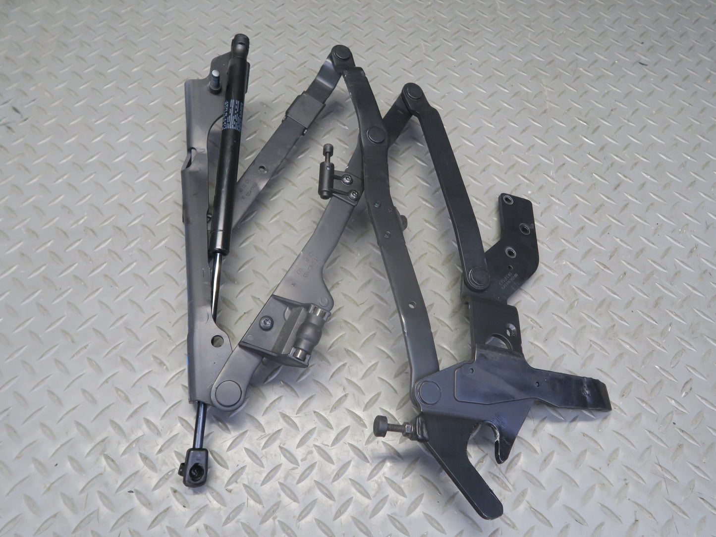 07-12 Mercedes R230 Sl-class Rear Trunk Lid Left & Right Hinge w Support Set OEM