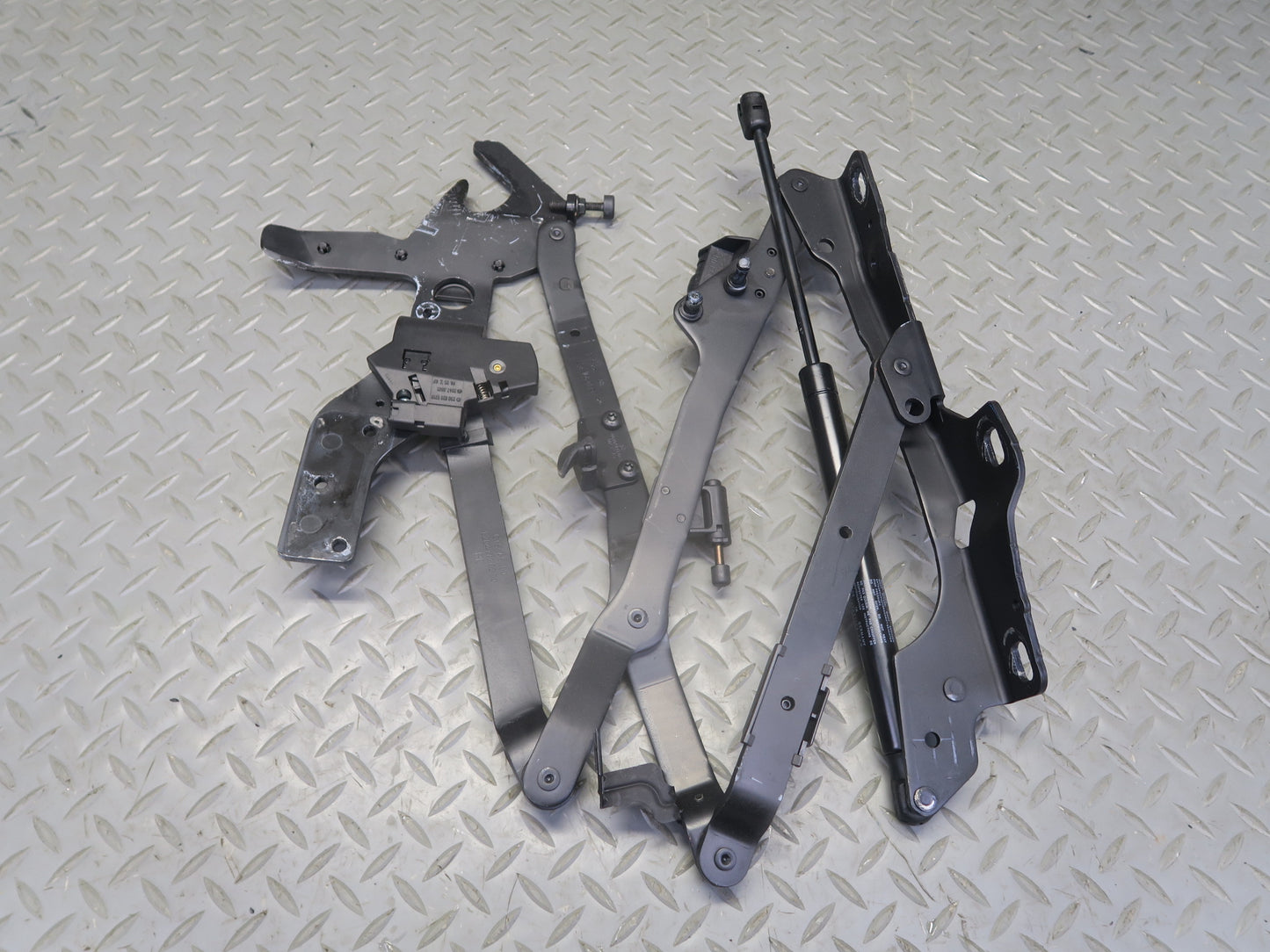 07-12 Mercedes R230 Sl-class Rear Trunk Lid Left & Right Hinge w Support Set OEM