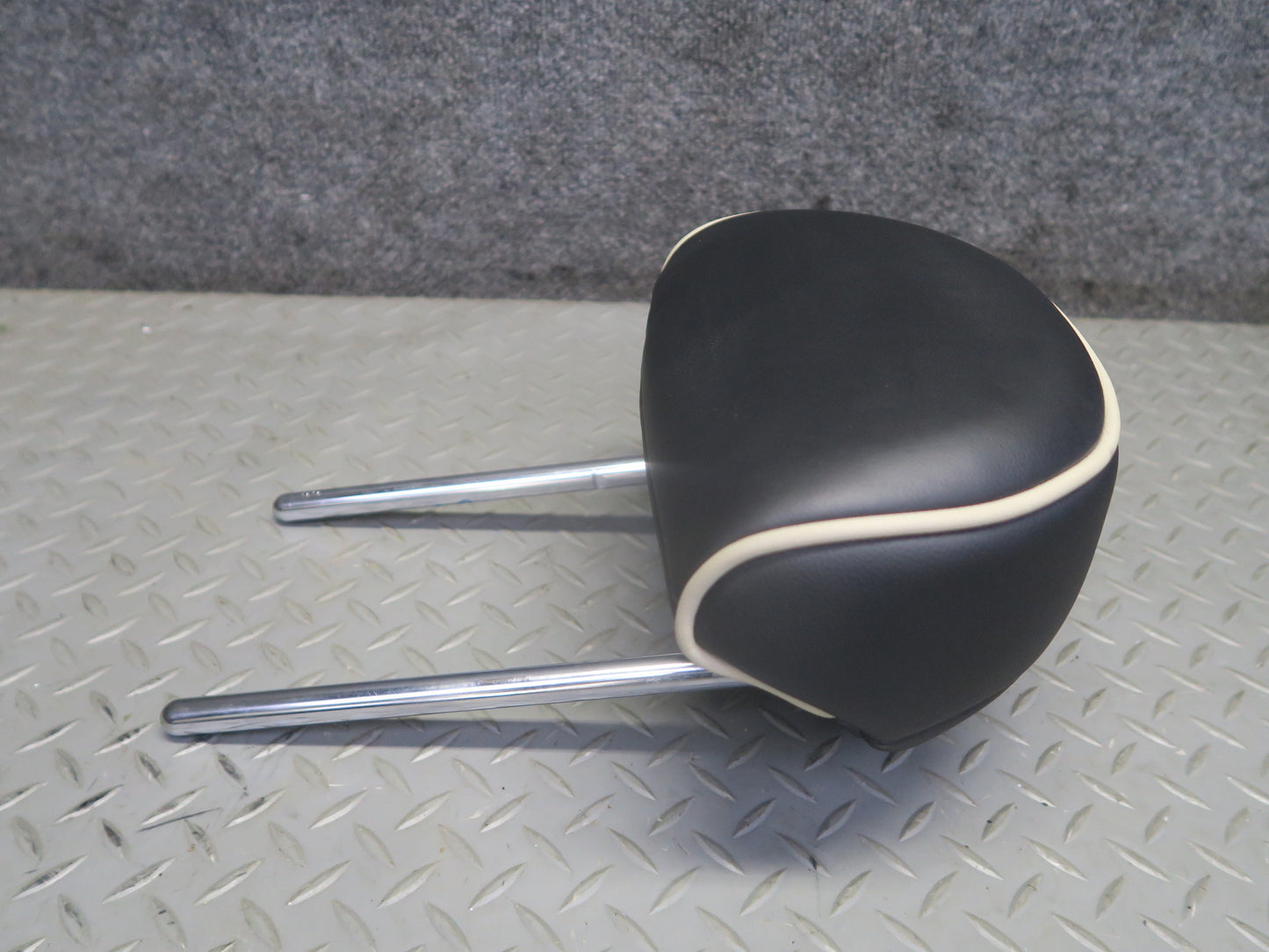 11-15 Mini Cooper S R60 Countryman Set of 2 Rear Left & Right Seat Headrest OEM