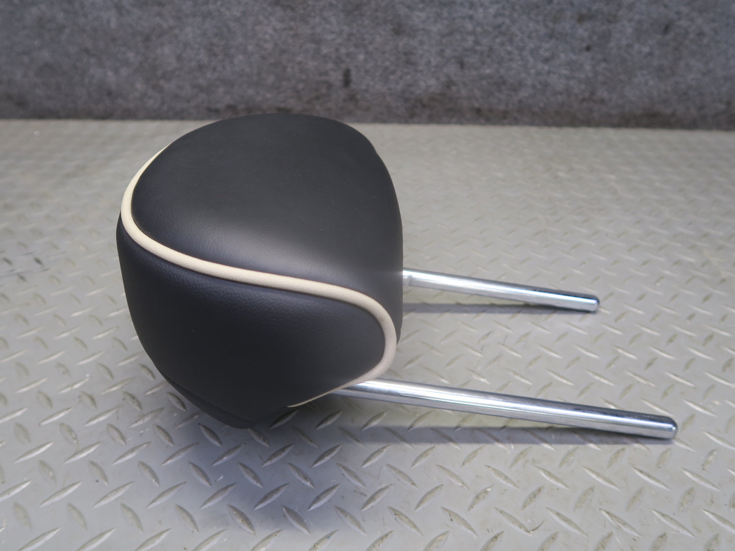 11-15 Mini Cooper S R60 Countryman Set of 2 Rear Left & Right Seat Headrest OEM