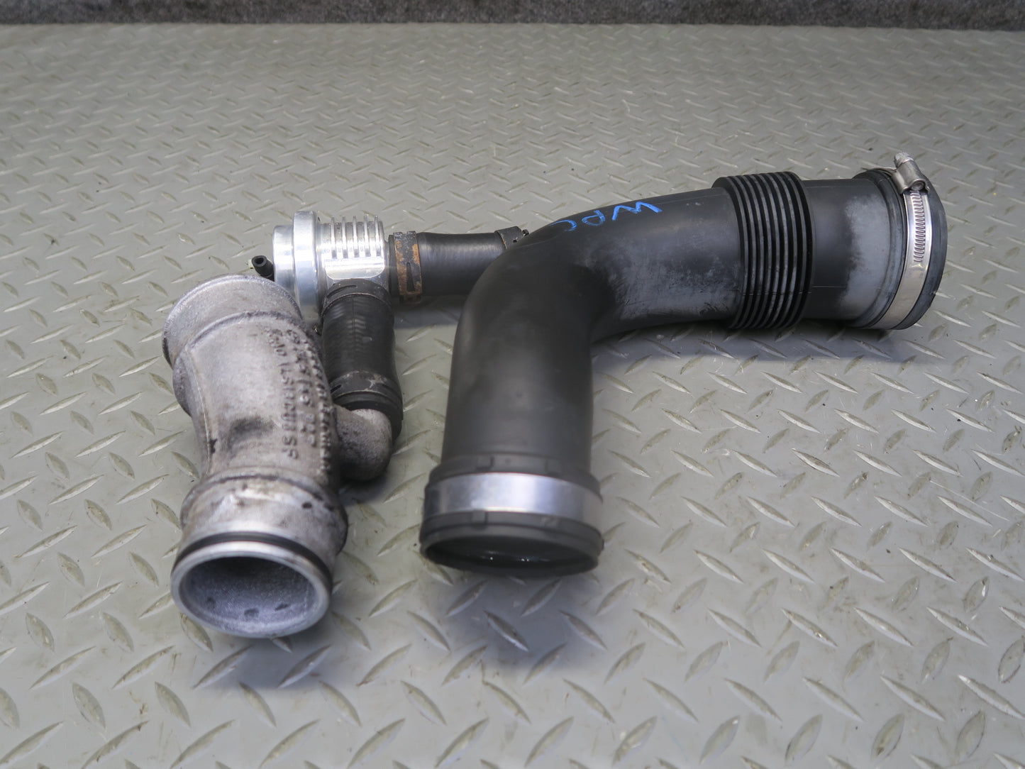 2003-2006 Porsche Cayenne 955 Turbo Air Intake Hose Pipe Line Set