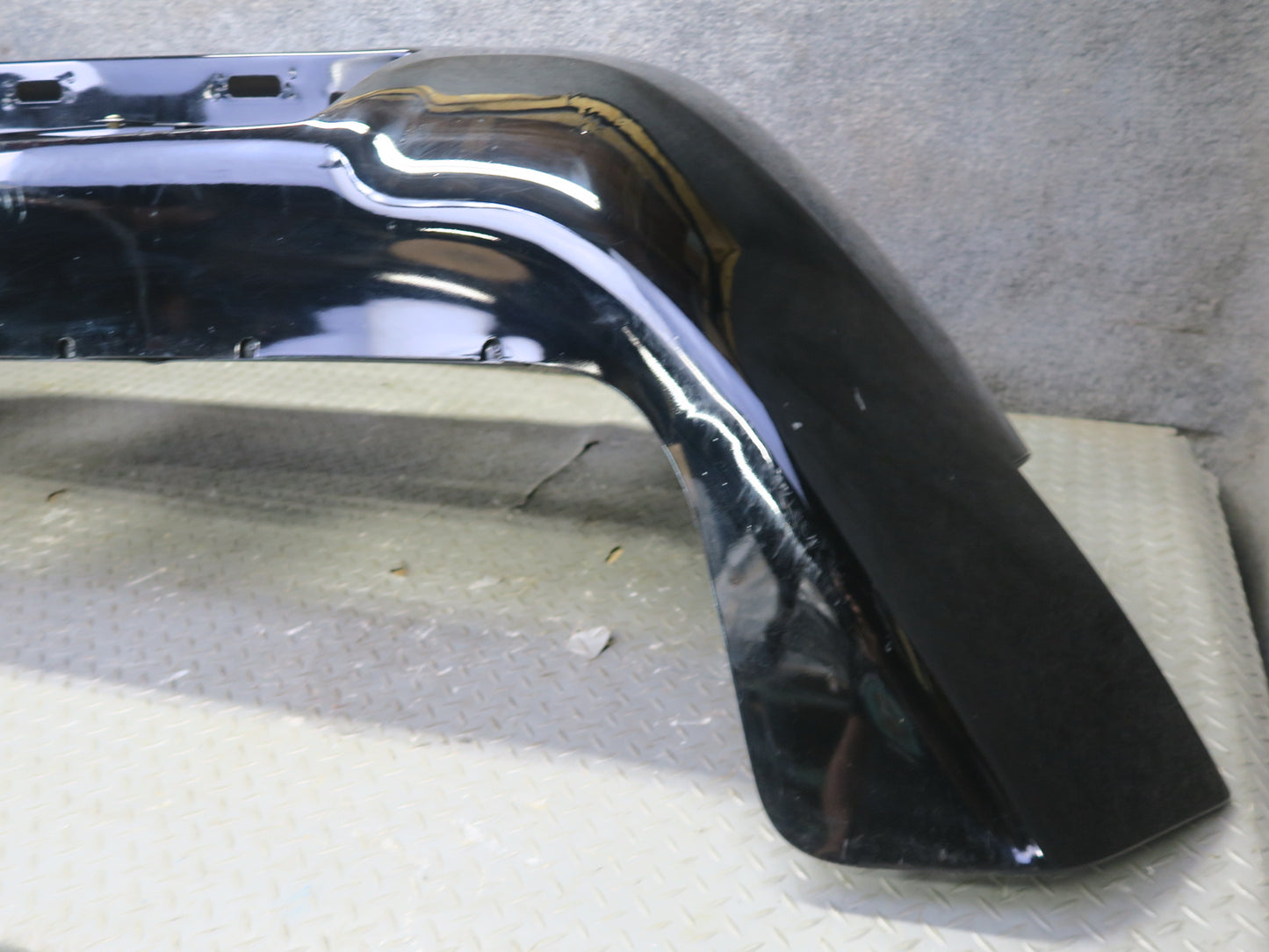 1987-1991 Porsche 928 S4 Rear Bumper Cover Panel Black 59K Miles