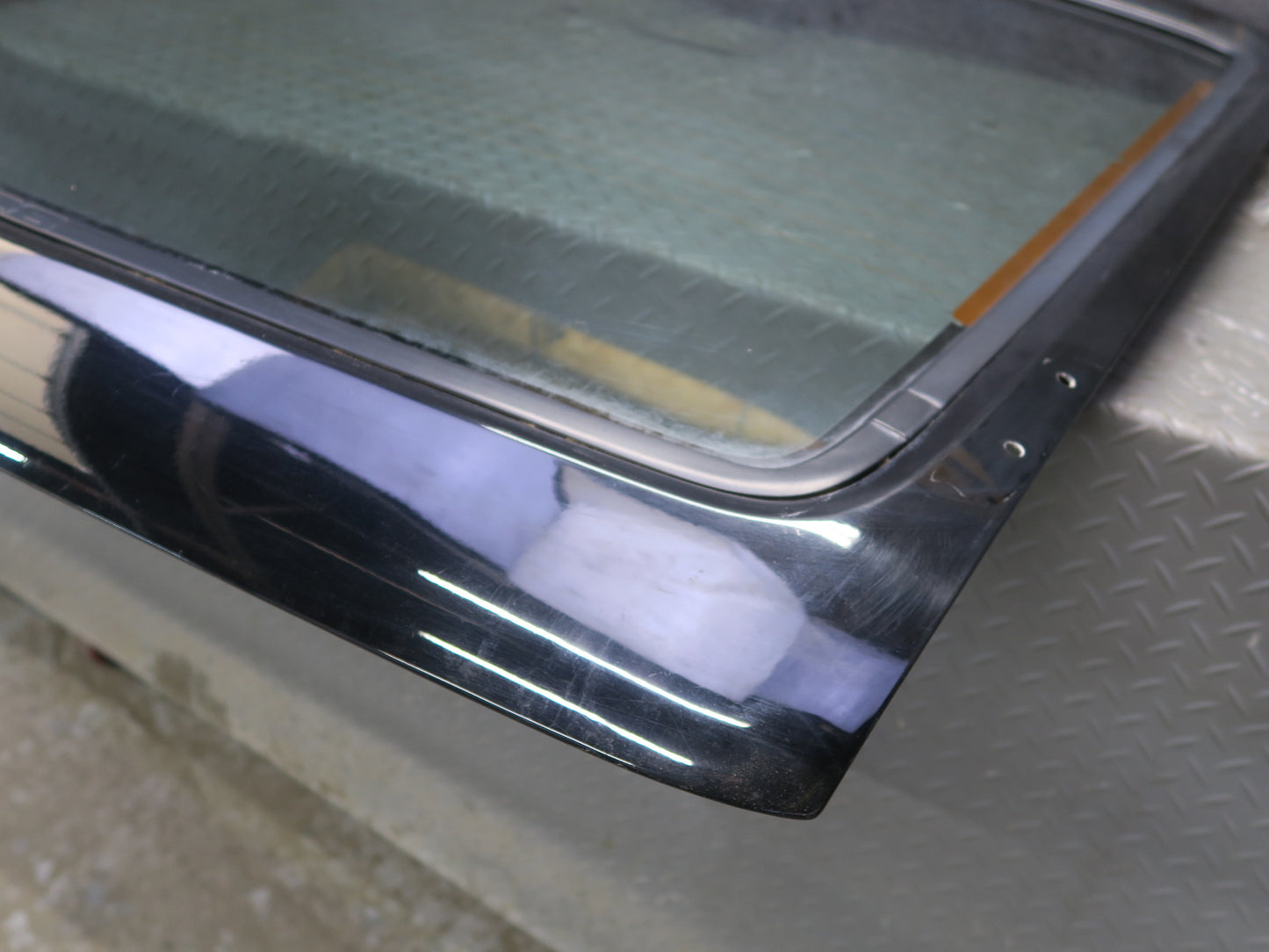 1987-1991 Porsche 928 S4 Rear Hatch Trunk Lid Liftgate W/ Glass Black