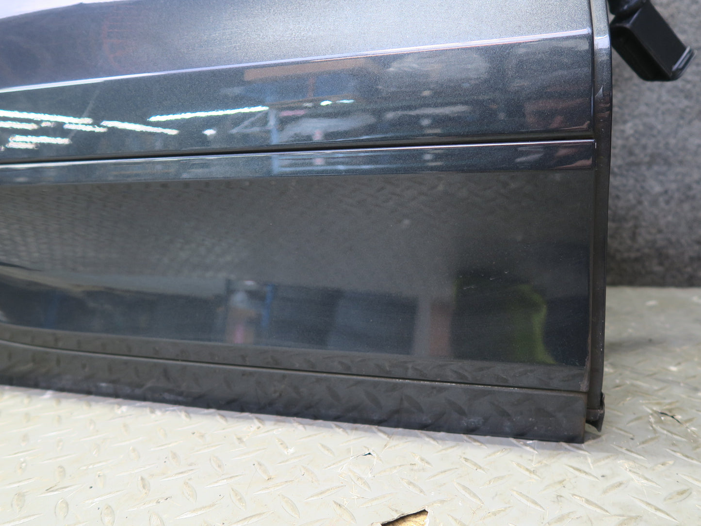 2015-2018 Porsche Macan Rear Right Door Shell Panel Volcano Gray Metallic