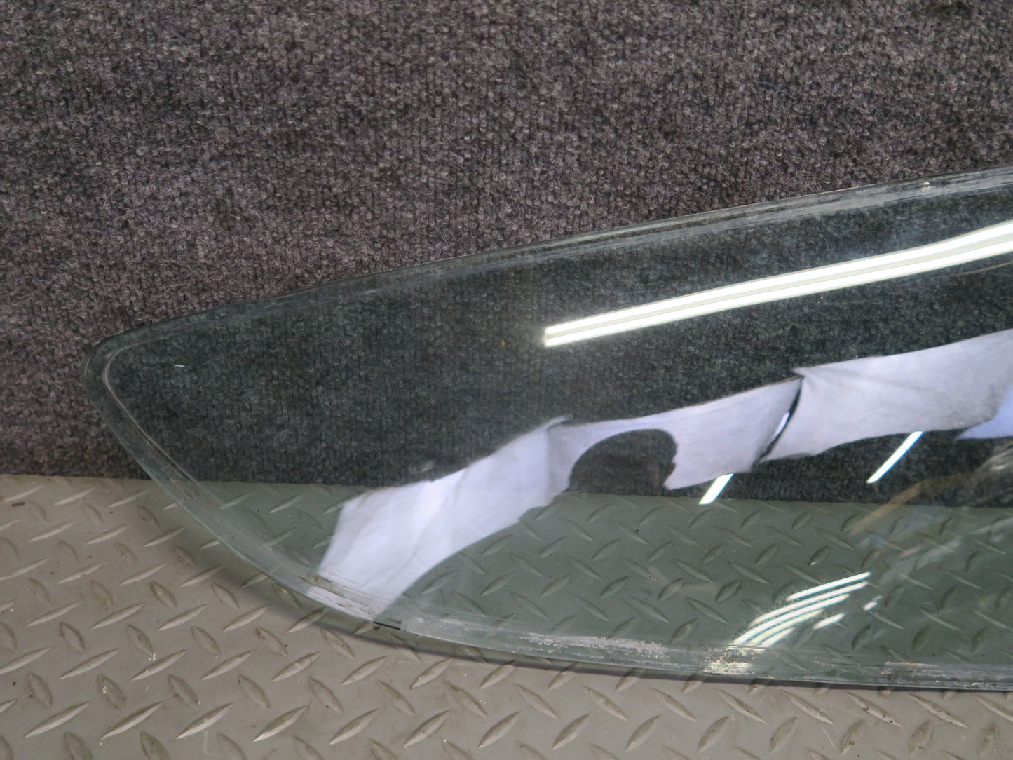 1984-1991 Porsche 928 Rear Right Quarter Glass Window