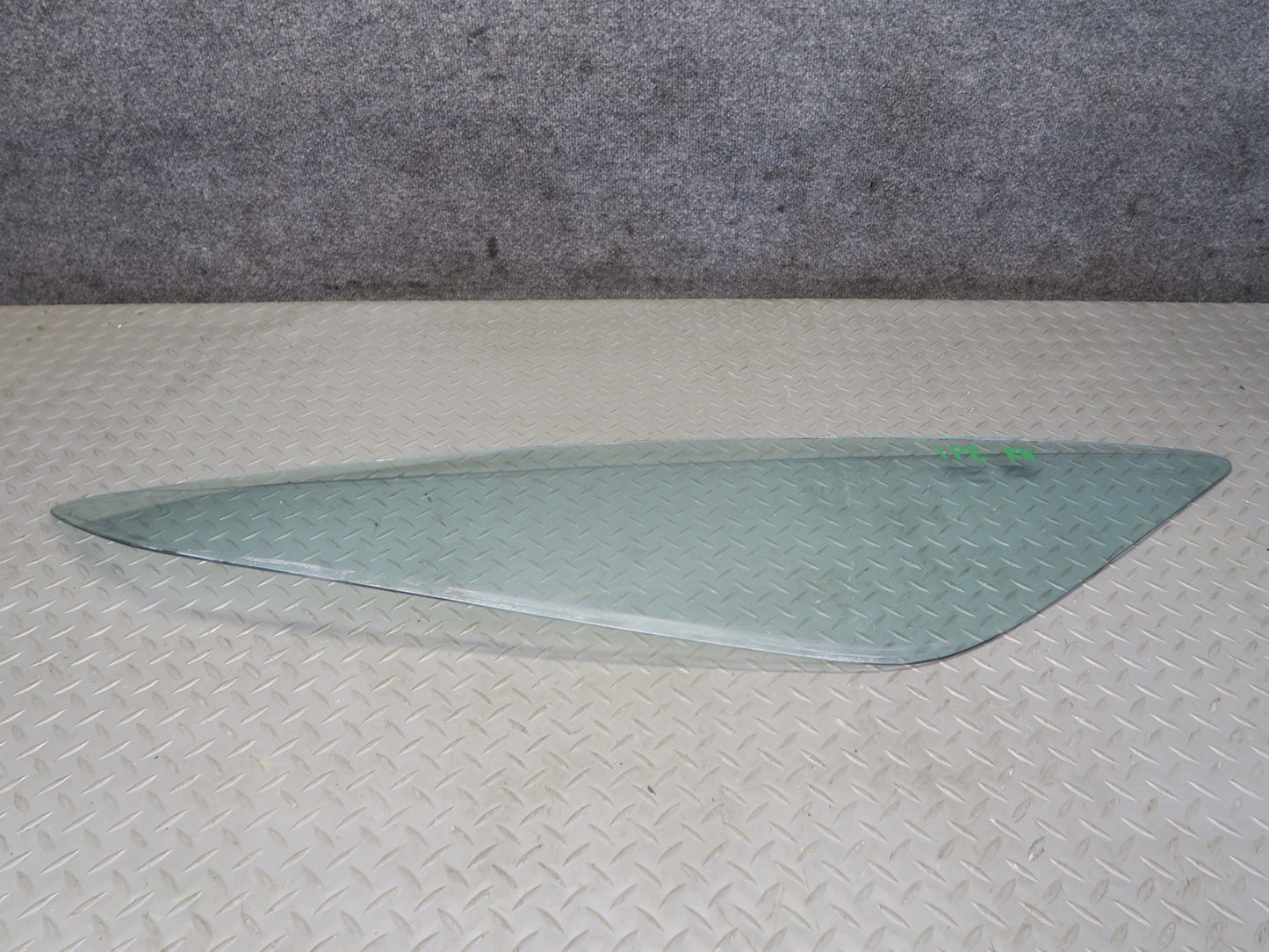 1984-1991 Porsche 928 Rear Right Quarter Glass Window