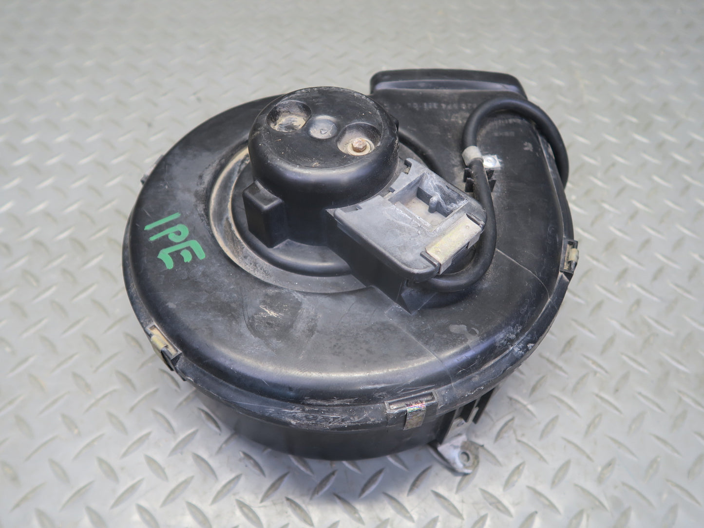 1984-1991 Porsche 928 A/C Heater Blower Motor Fan 92857426704