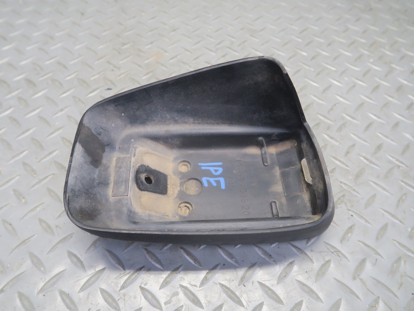 1987-1991 Porsche 928 Rear Left & Right Bumper Guard Pad Cover Set of 2