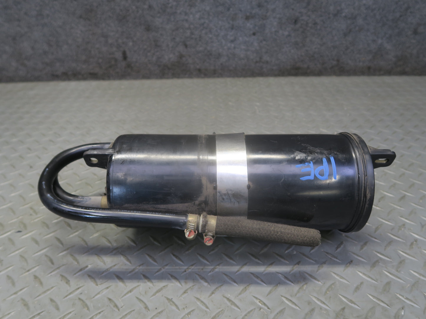 1984-1991 Porsche 928 S Fuel Evap Vapor Charcoal Canister 92820101405