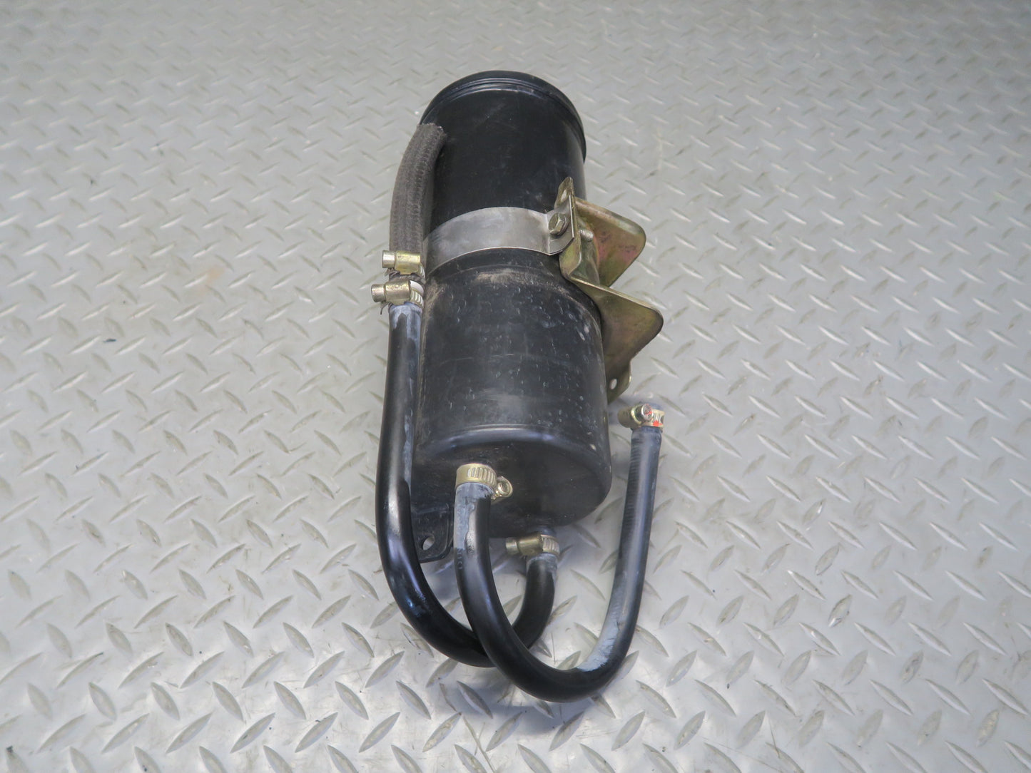 1984-1991 Porsche 928 S Fuel Evap Vapor Charcoal Canister 92820101405