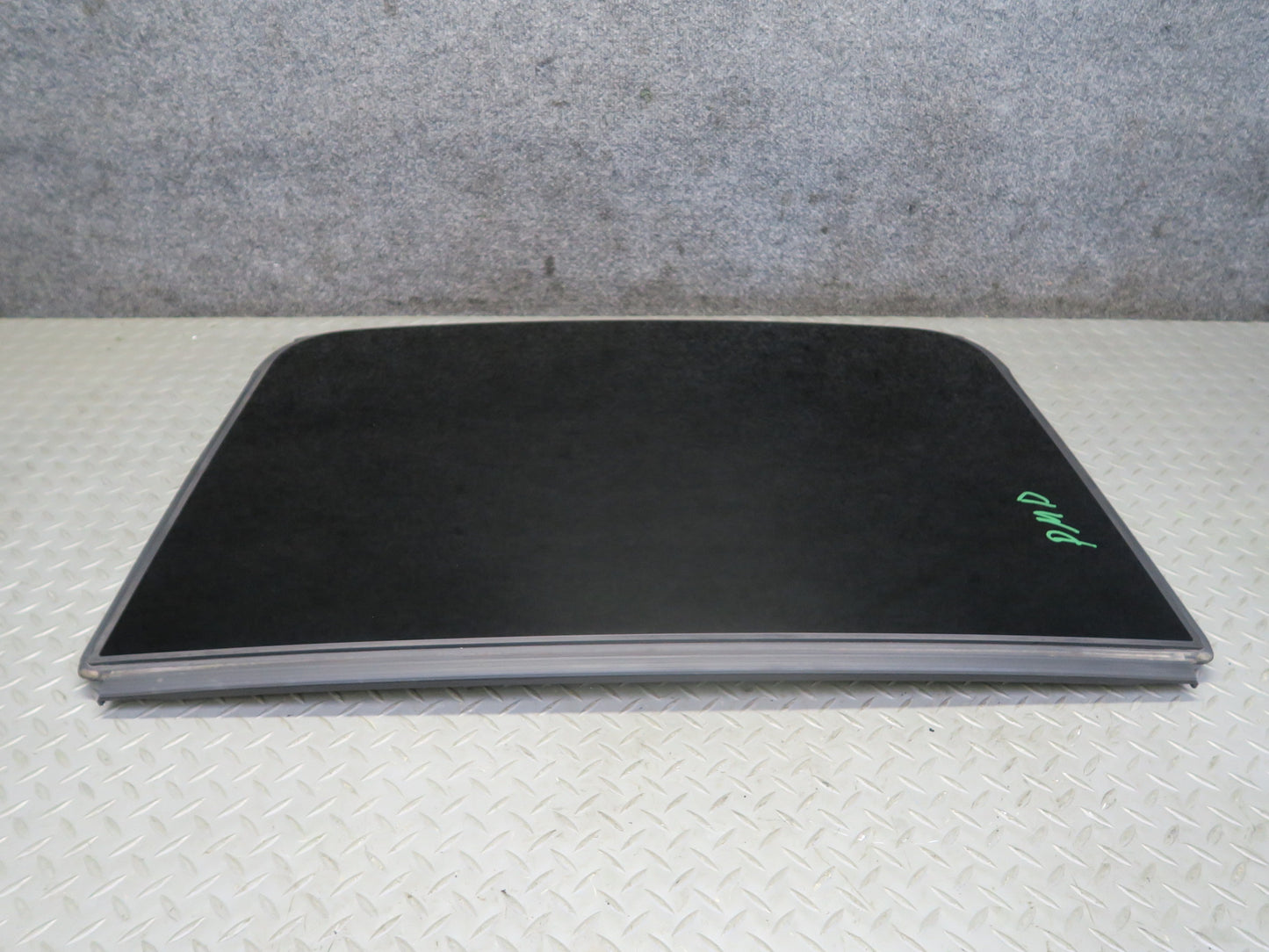 2015-2018 Porsche Macan Rear Panoramic Sunroof Glass Panel