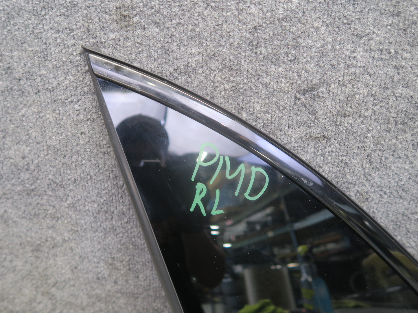 2015-2024 Porsche Macan Rear Left Quarter Glass Window 95B845297XN