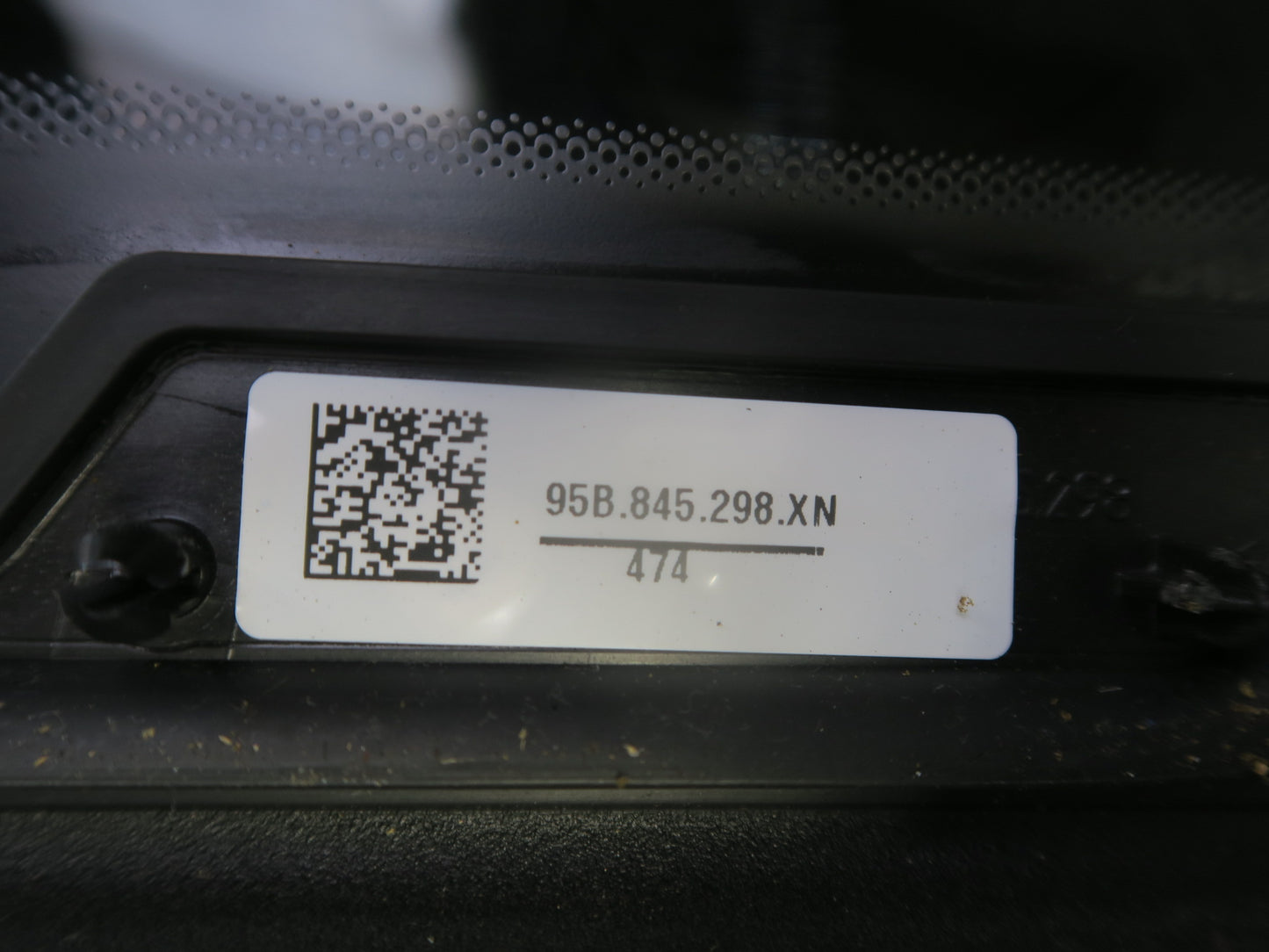 2015-2024 Porsche Macan Rear Right Quarter Glass Window 95B845298XN